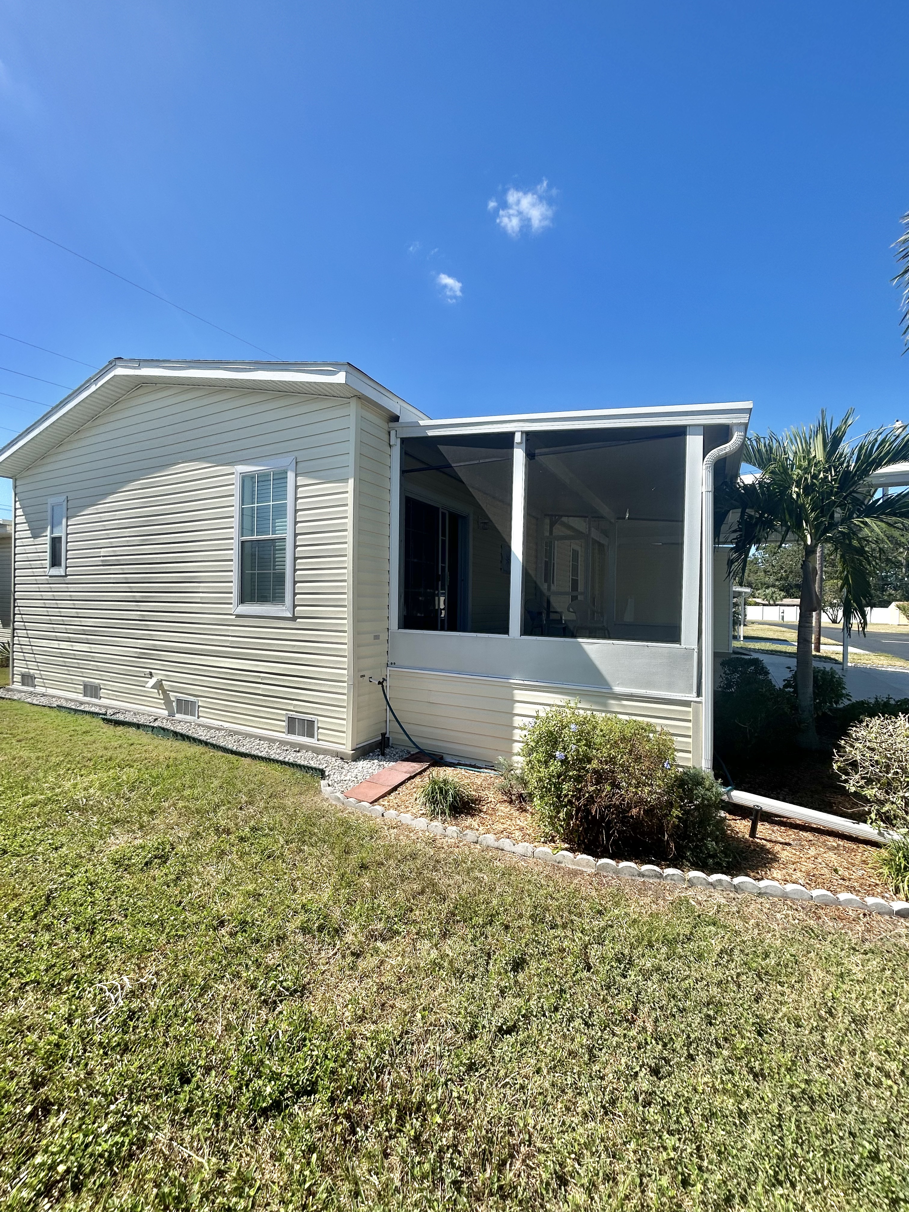 1016 52nd Avenue Blvd West, Bradenton, Florida 34207, 3 Bedrooms Bedrooms, ,2 BathroomsBathrooms,55-Plus Mobile Home,For Sale,52nd Avenue Blvd West,4212