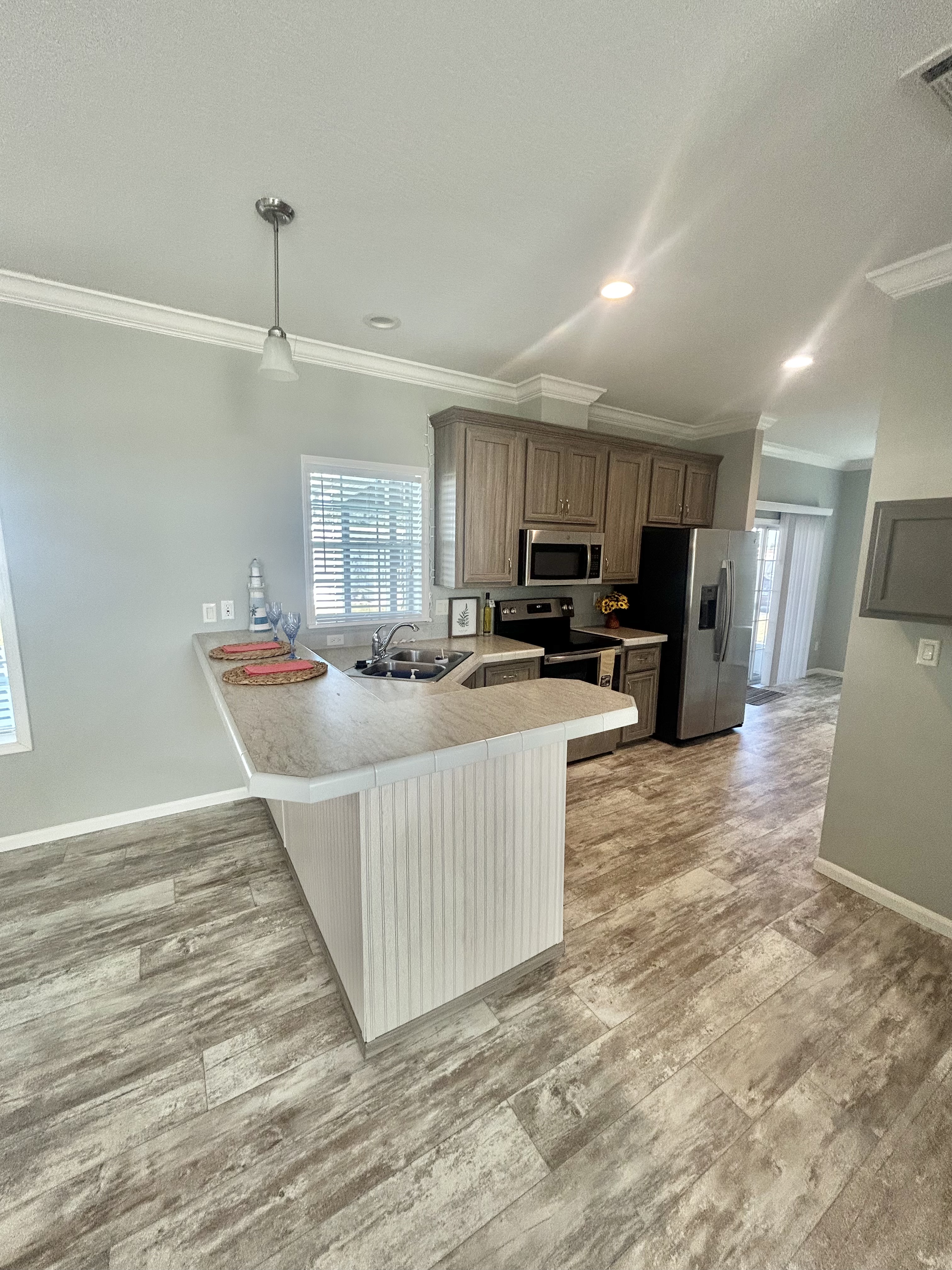 1016 52nd Avenue Blvd West, Bradenton, Florida 34207, 3 Bedrooms Bedrooms, ,2 BathroomsBathrooms,55-Plus Mobile Home,For Sale,52nd Avenue Blvd West,4212