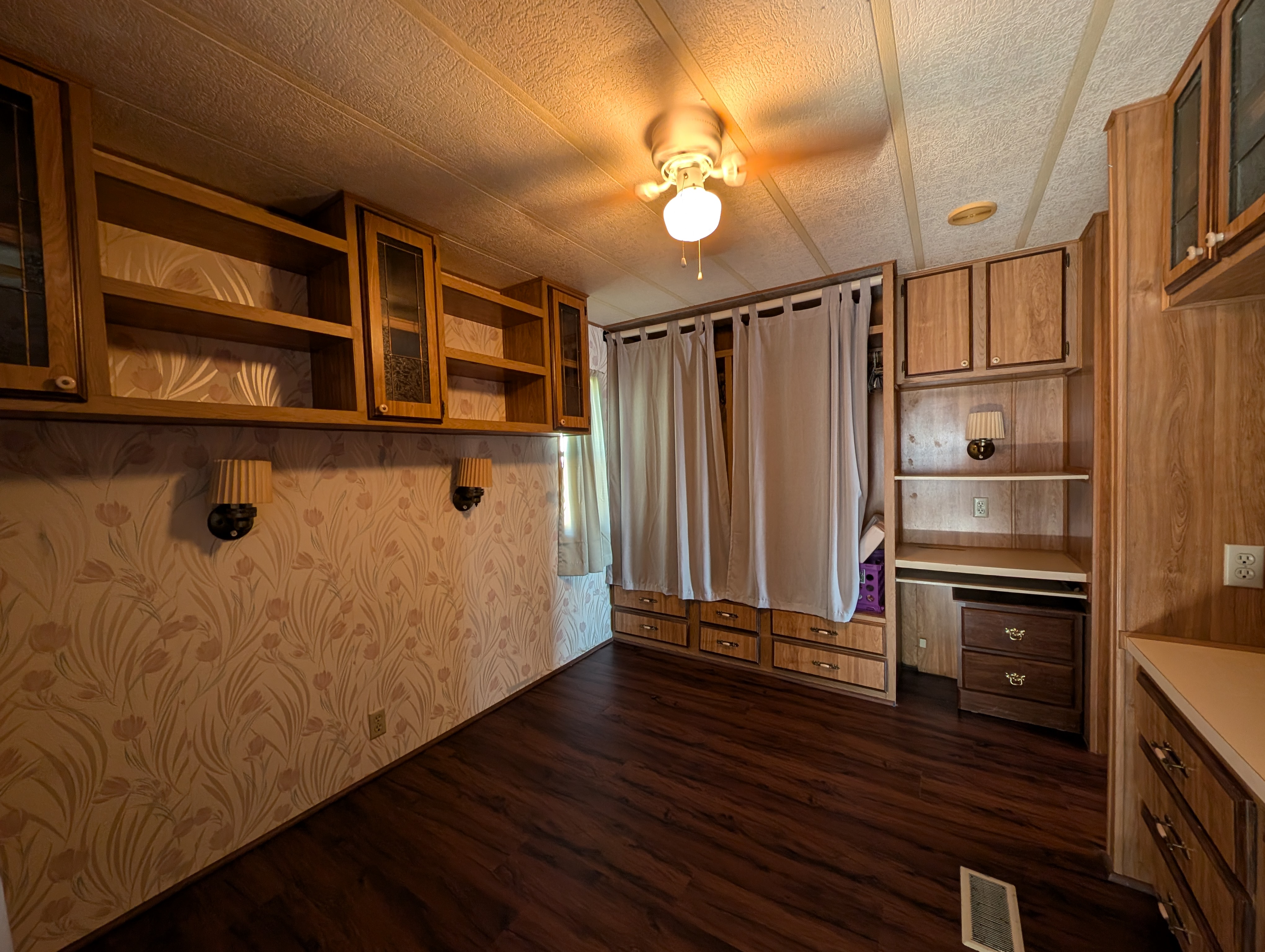 2206 Chaney Drive, Lot 364, Ruskin, Florida 33570, 2 Bedrooms Bedrooms, ,1 BathroomBathrooms,55-Plus Mobile Home,For Sale,Chaney Drive, Lot 364,4214