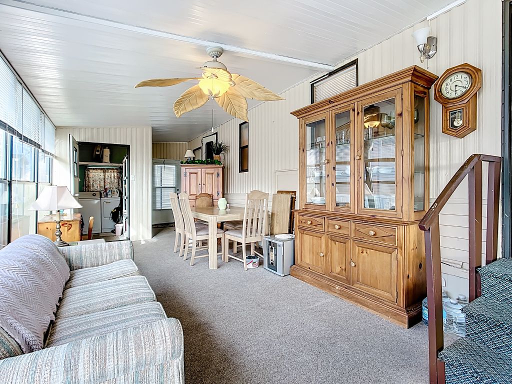 1615 Pennsylvania Ct, Frostproof, Florida 33843, 1 Bedroom Bedrooms, ,1 BathroomBathrooms,55-Plus Mobile Home,For Sale,Pennsylvania Ct,4215
