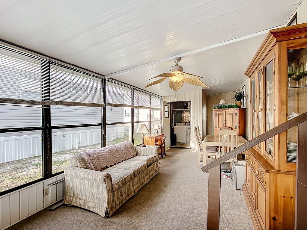 1615 Pennsylvania Ct, Frostproof, Florida 33843, 1 Bedroom Bedrooms, ,1 BathroomBathrooms,55-Plus Mobile Home,For Sale,Pennsylvania Ct,4215
