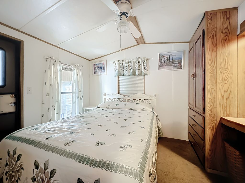 1615 Pennsylvania Ct, Frostproof, Florida 33843, 1 Bedroom Bedrooms, ,1 BathroomBathrooms,55-Plus Mobile Home,For Sale,Pennsylvania Ct,4215