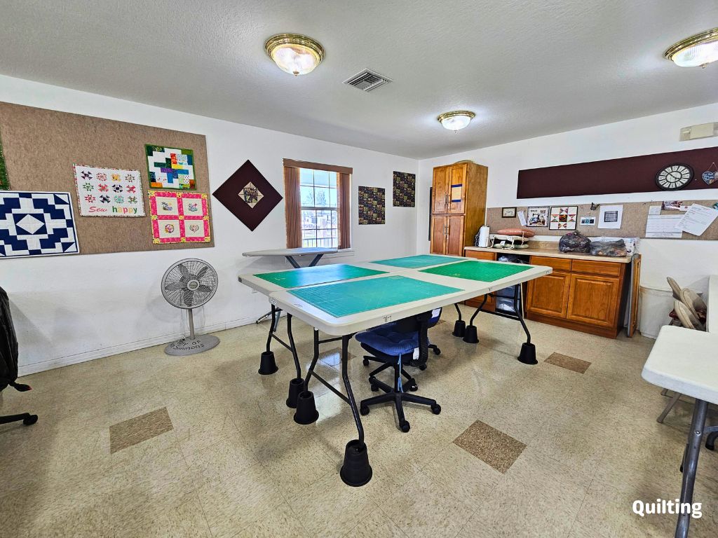 1615 Pennsylvania Ct, Frostproof, Florida 33843, 1 Bedroom Bedrooms, ,1 BathroomBathrooms,55-Plus Mobile Home,For Sale,Pennsylvania Ct,4215