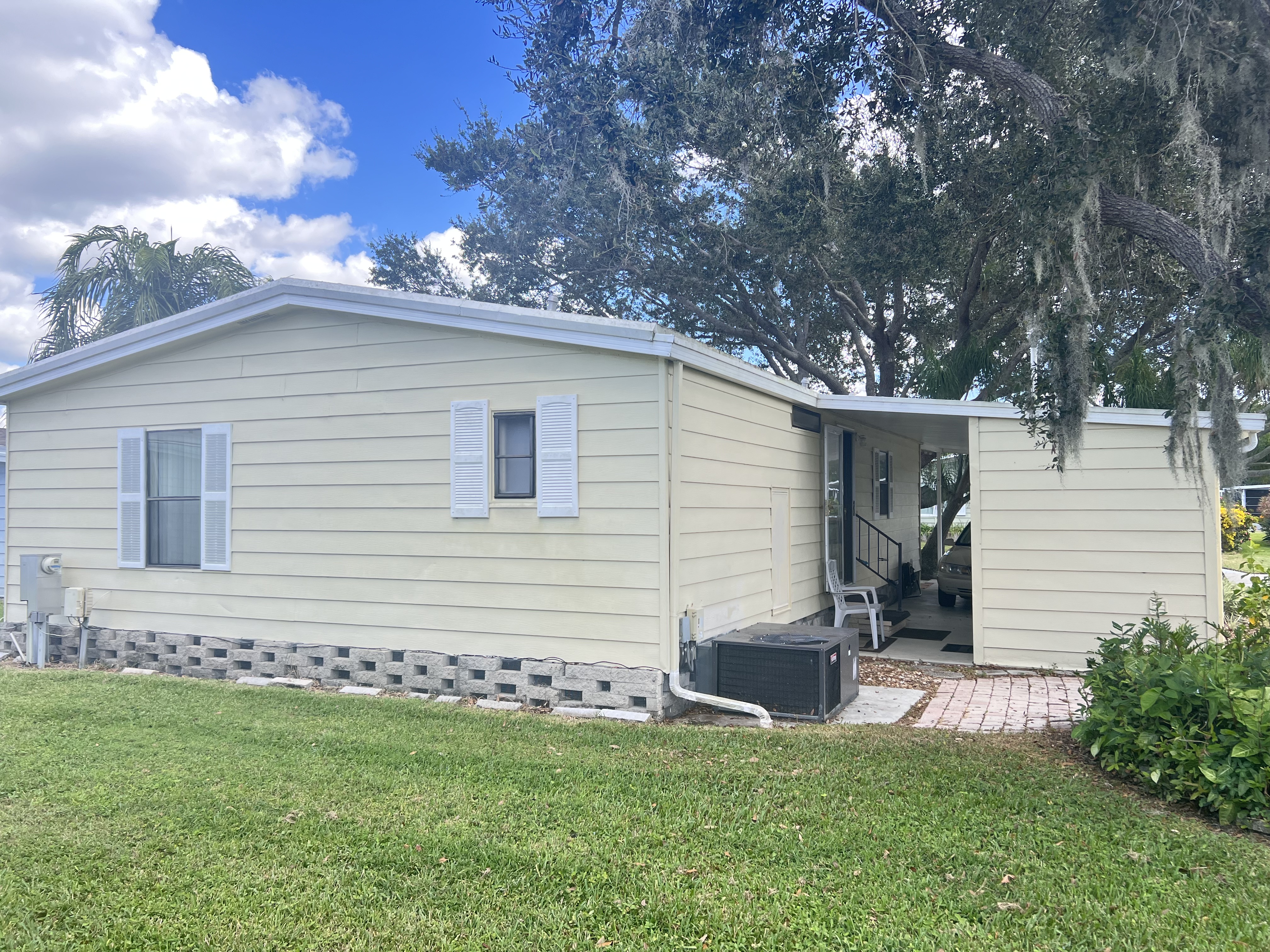 5654 Scarborough Lane, Lot 64, Sarasota, Florida 34241, 2 Bedrooms Bedrooms, ,2 BathroomsBathrooms,55-Plus Mobile Home,For Sale,Scarborough Lane, Lot 64,4216