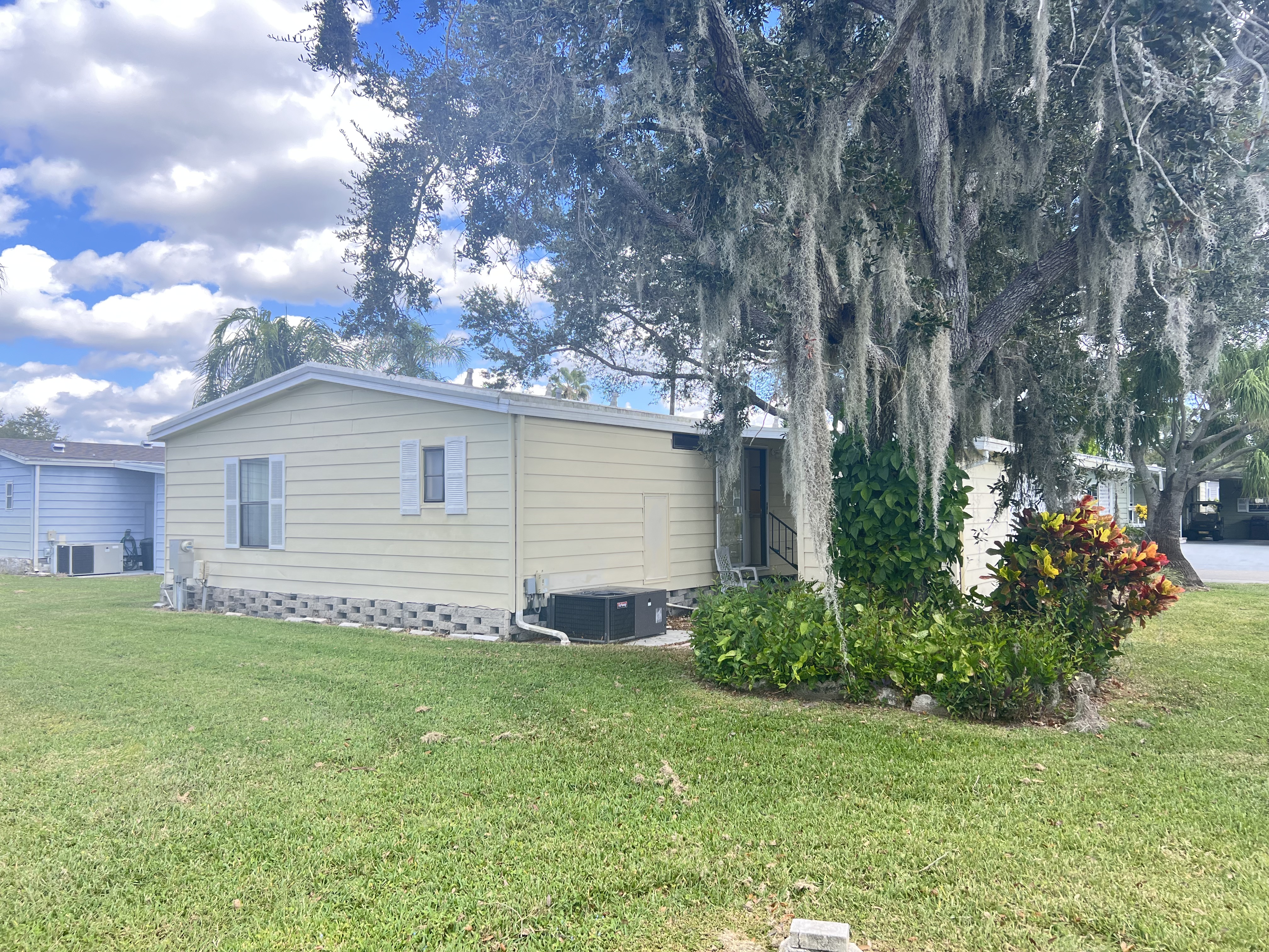 5654 Scarborough Lane, Lot 64, Sarasota, Florida 34241, 2 Bedrooms Bedrooms, ,2 BathroomsBathrooms,55-Plus Mobile Home,For Sale,Scarborough Lane, Lot 64,4216