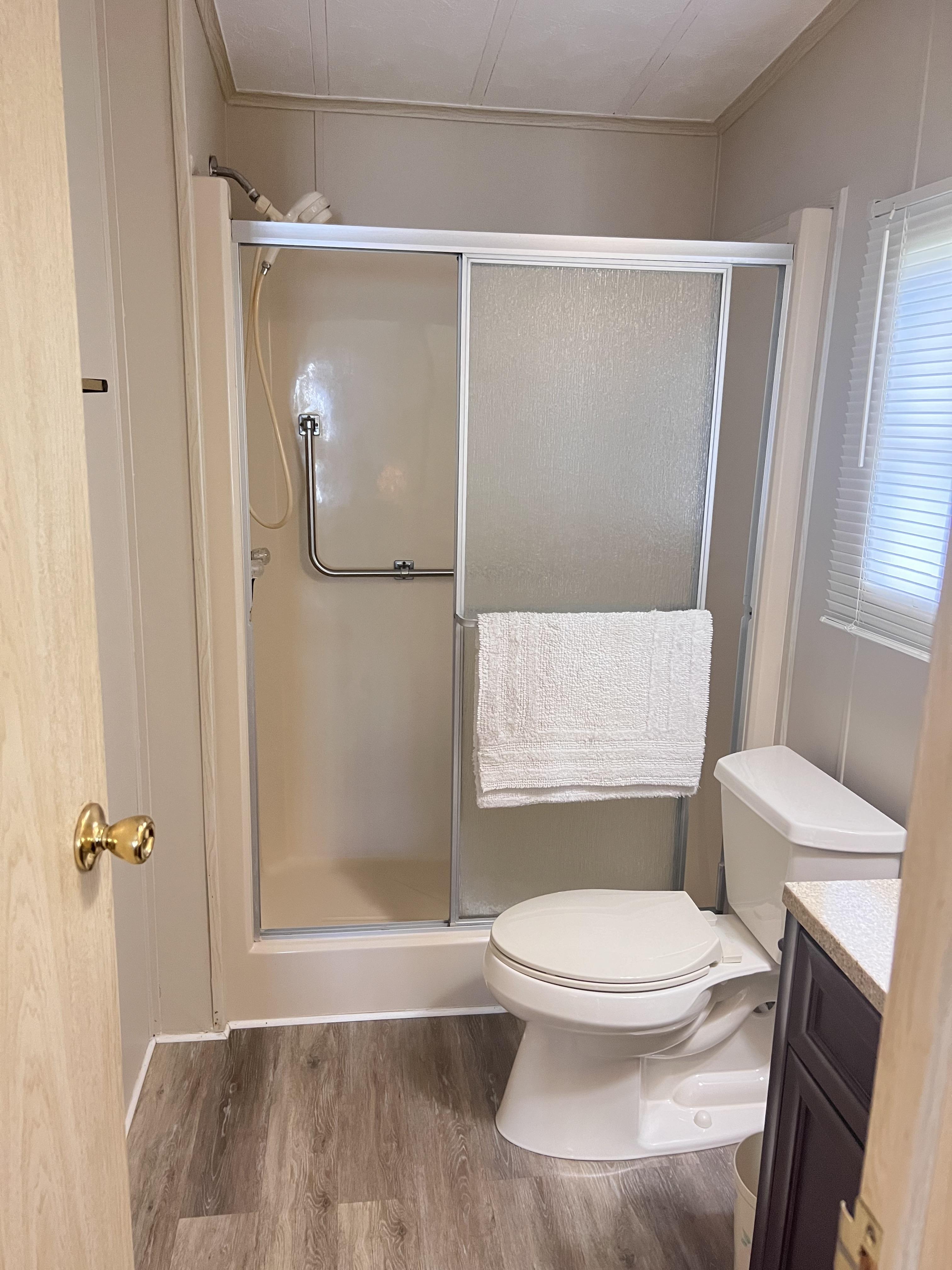 5654 Scarborough Lane, Lot 64, Sarasota, Florida 34241, 2 Bedrooms Bedrooms, ,2 BathroomsBathrooms,55-Plus Mobile Home,For Sale,Scarborough Lane, Lot 64,4216