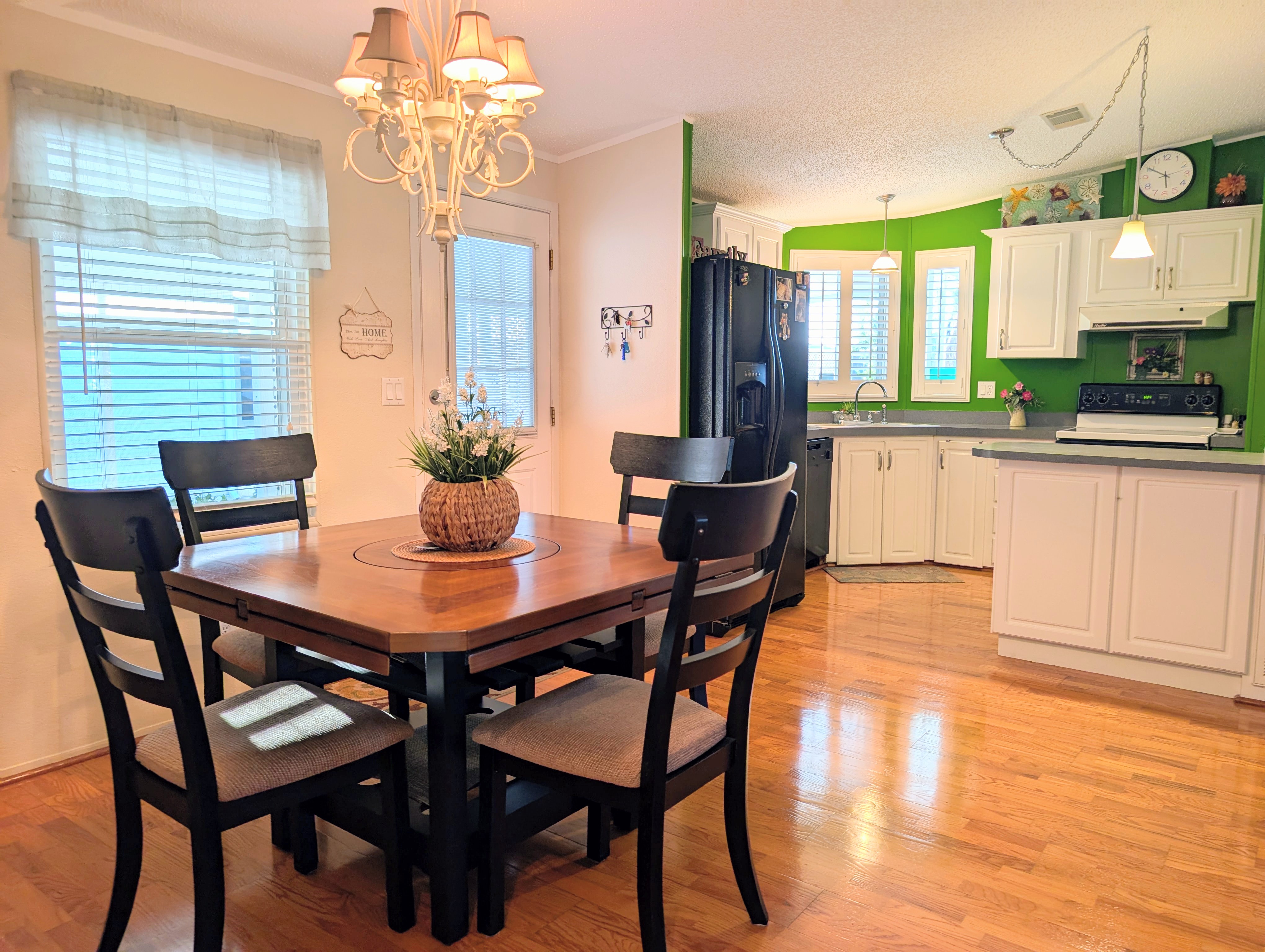 105 Jacaranda Way, Parrish, Florida 34219, 2 Bedrooms Bedrooms, ,2 BathroomsBathrooms,55-Plus Mobile Home,For Sale,Jacaranda Way,4217