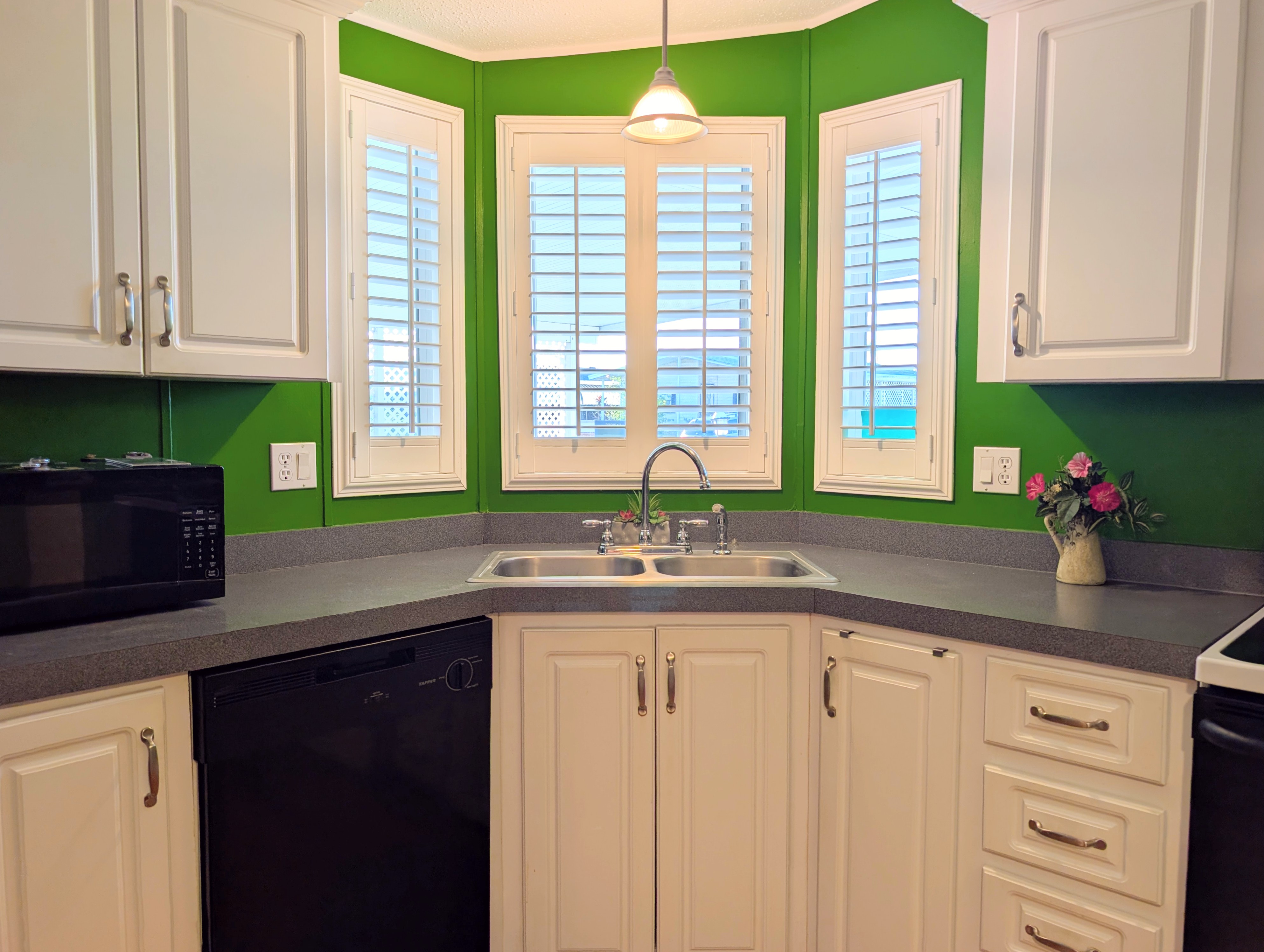 105 Jacaranda Way, Parrish, Florida 34219, 2 Bedrooms Bedrooms, ,2 BathroomsBathrooms,55-Plus Mobile Home,For Sale,Jacaranda Way,4217