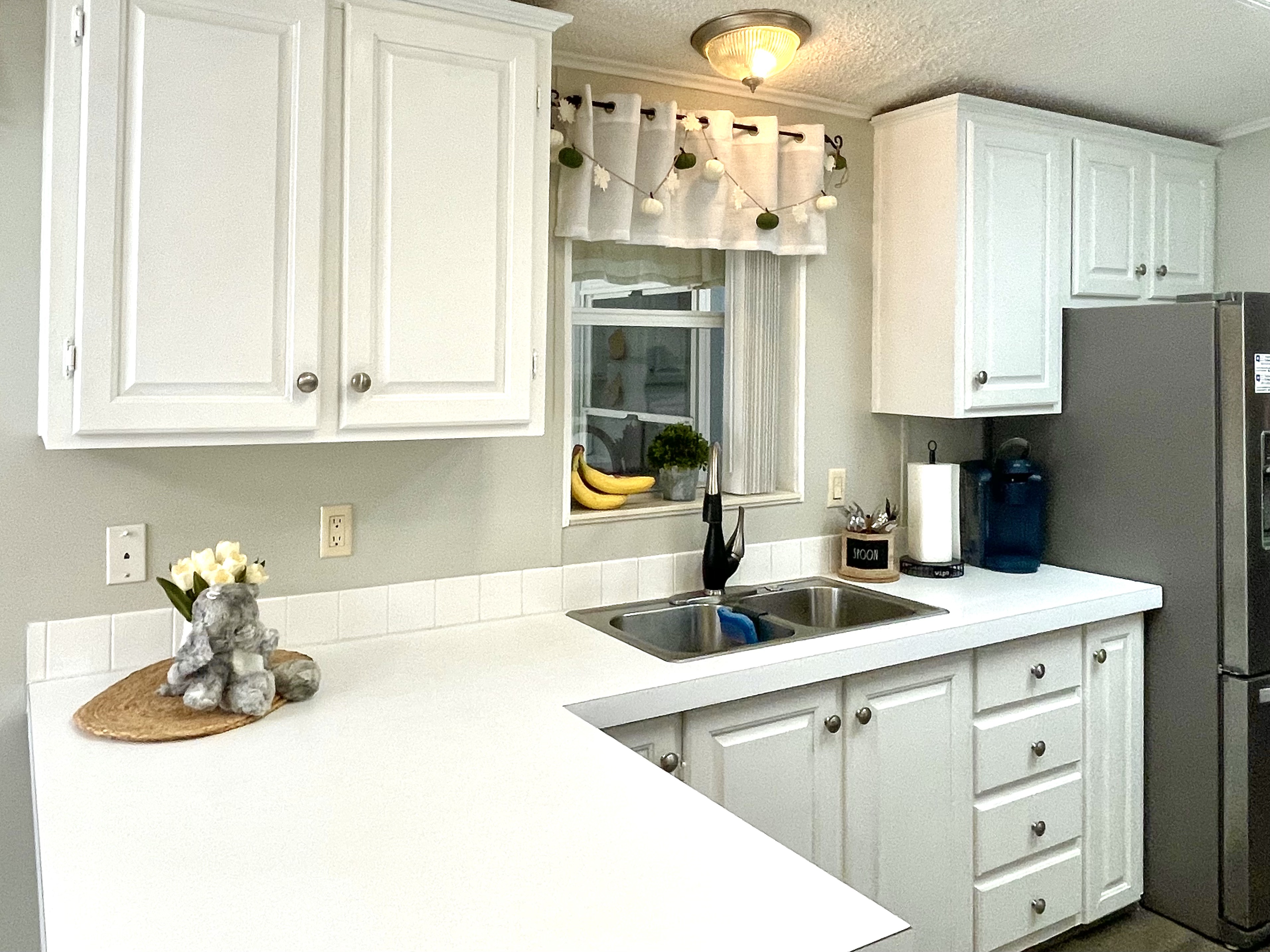 8704 27th Avenue East, Palmetto, Florida 34221, 3 Bedrooms Bedrooms, ,2 BathroomsBathrooms,55-Plus Mobile Home,For Sale,27th Avenue East,4219