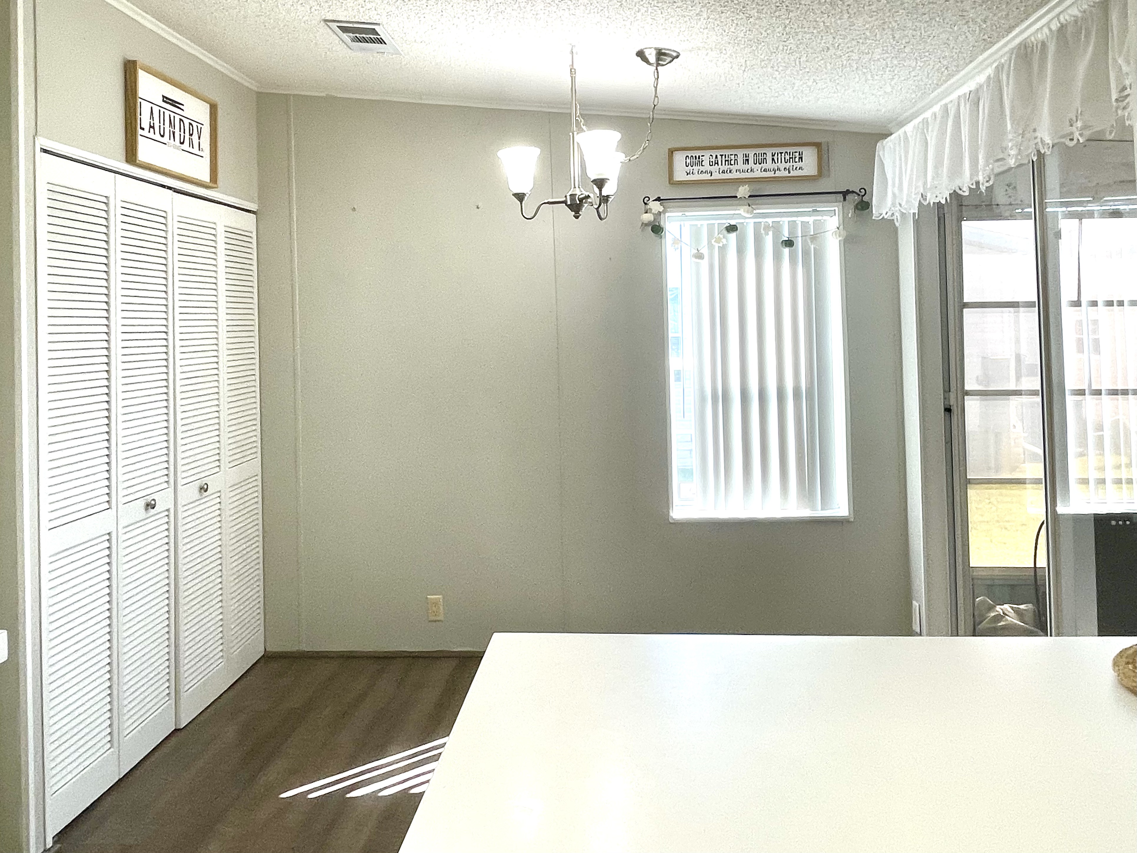 8704 27th Avenue East, Palmetto, Florida 34221, 3 Bedrooms Bedrooms, ,2 BathroomsBathrooms,55-Plus Mobile Home,For Sale,27th Avenue East,4219