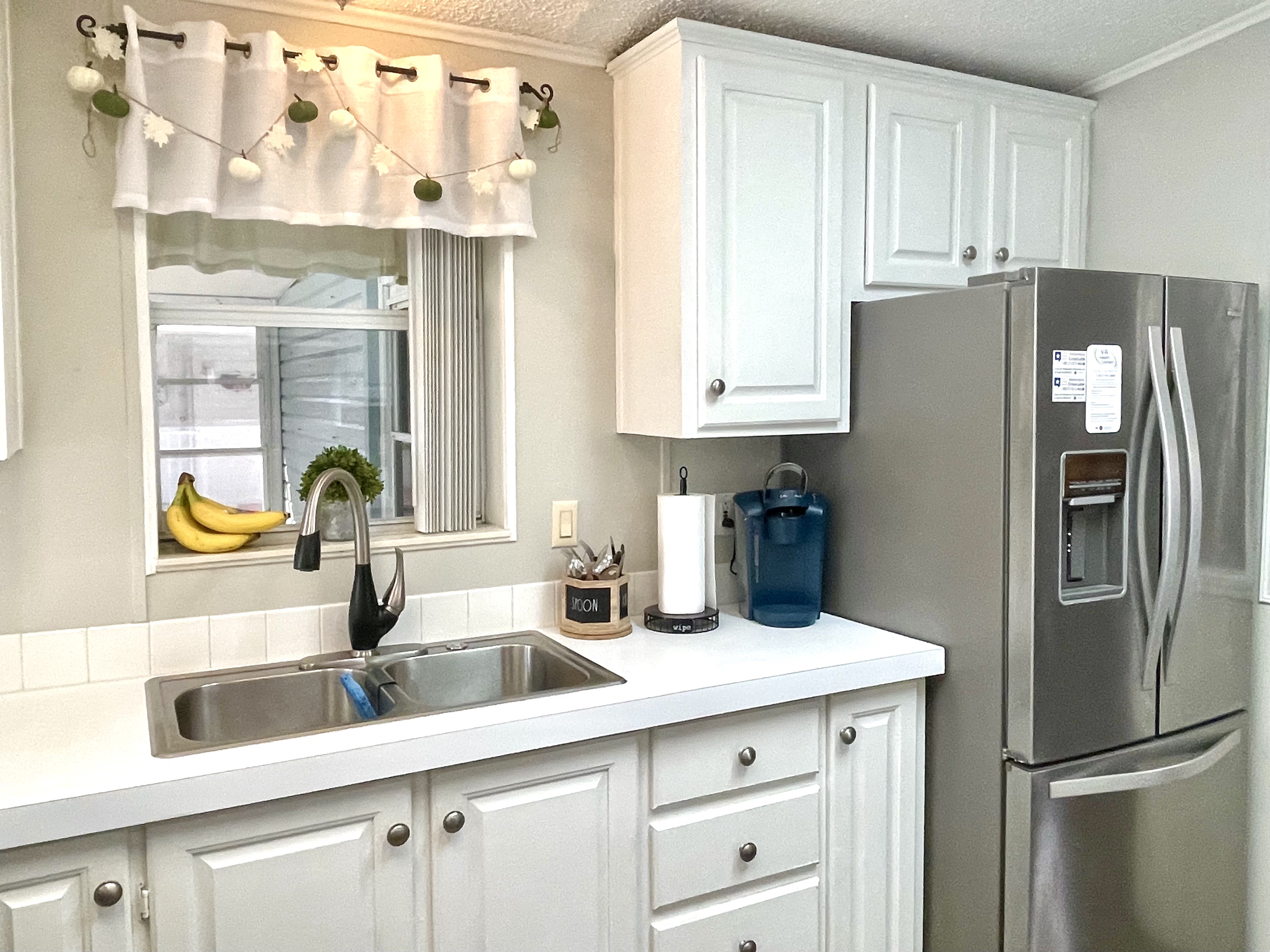 8704 27th Avenue East, Palmetto, Florida 34221, 3 Bedrooms Bedrooms, ,2 BathroomsBathrooms,55-Plus Mobile Home,For Sale,27th Avenue East,4219