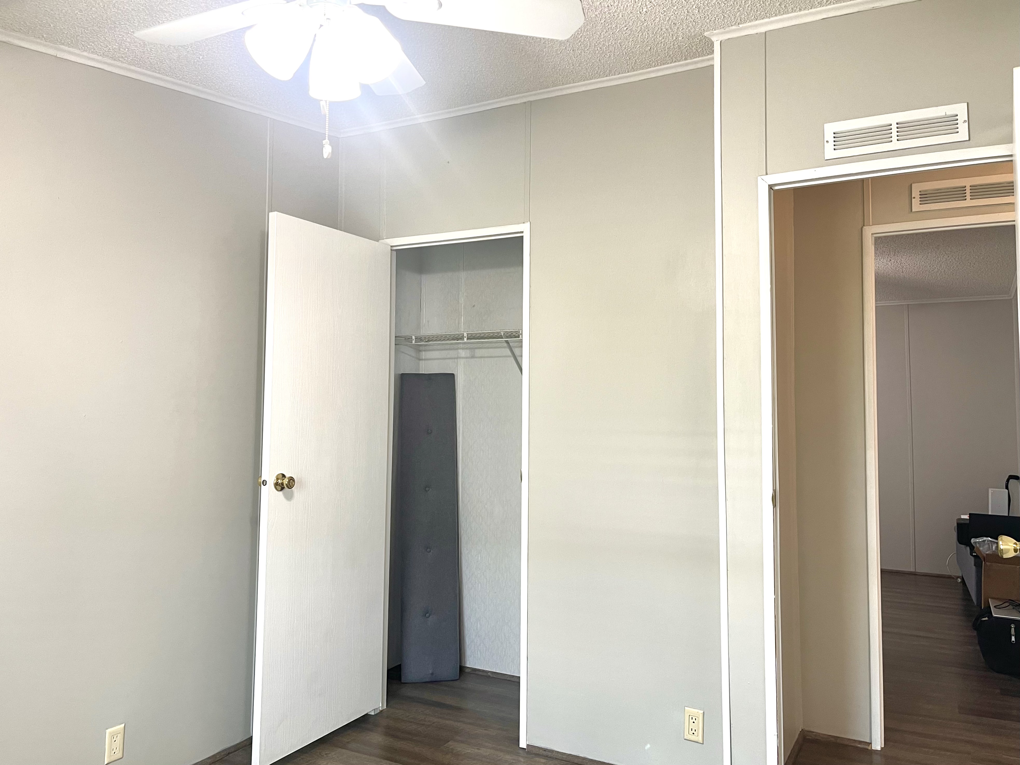 8704 27th Avenue East, Palmetto, Florida 34221, 3 Bedrooms Bedrooms, ,2 BathroomsBathrooms,55-Plus Mobile Home,For Sale,27th Avenue East,4219