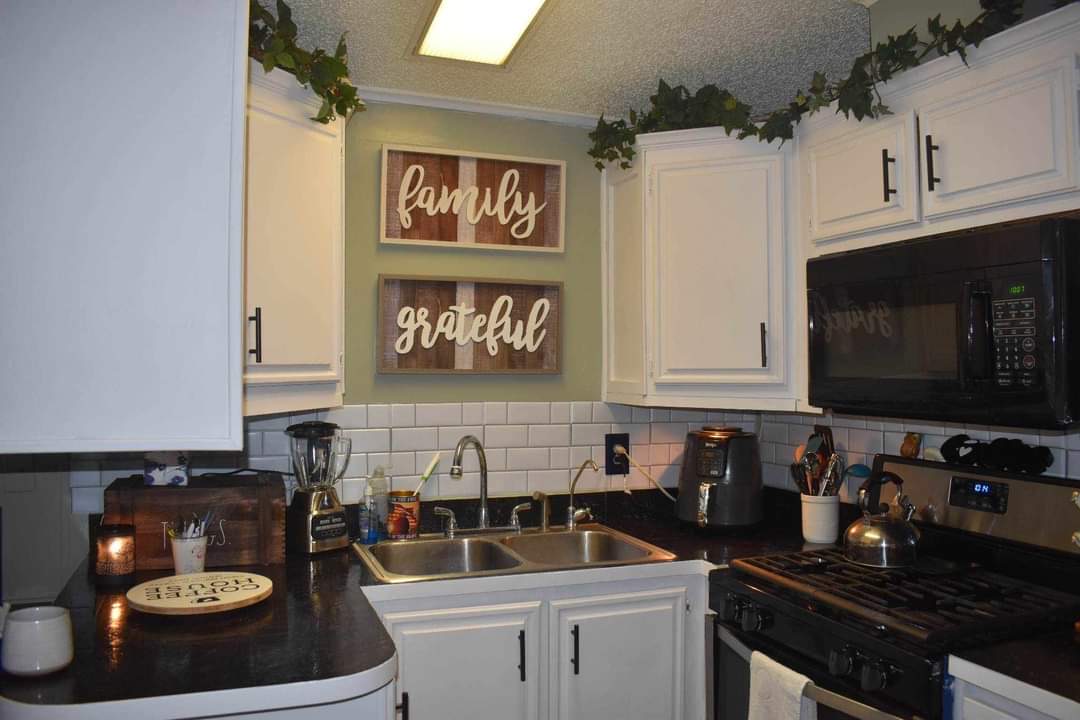 4630 McIntosh Road, Lot J14, Dover, Florida 33527, 2 Bedrooms Bedrooms, ,1 BathroomBathrooms,All - Age Mobile Home,For Sale,McIntosh Road, Lot J14,4221