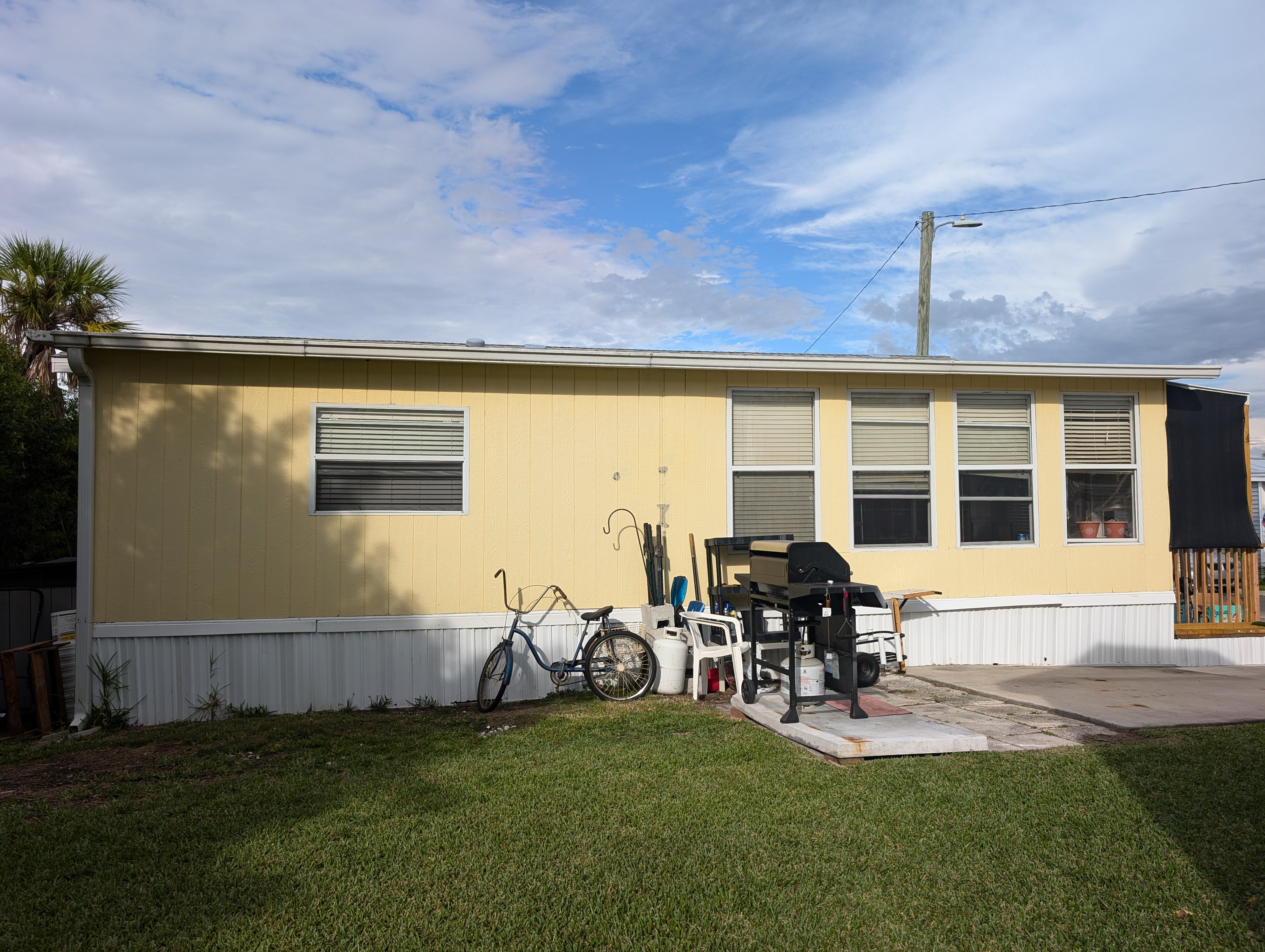 215 White Squirrel Circle, Ruskin, Florida 33570, 2 Bedrooms Bedrooms, ,1 BathroomBathrooms,All - Age Mobile Home,For Sale,White Squirrel Circle,4226