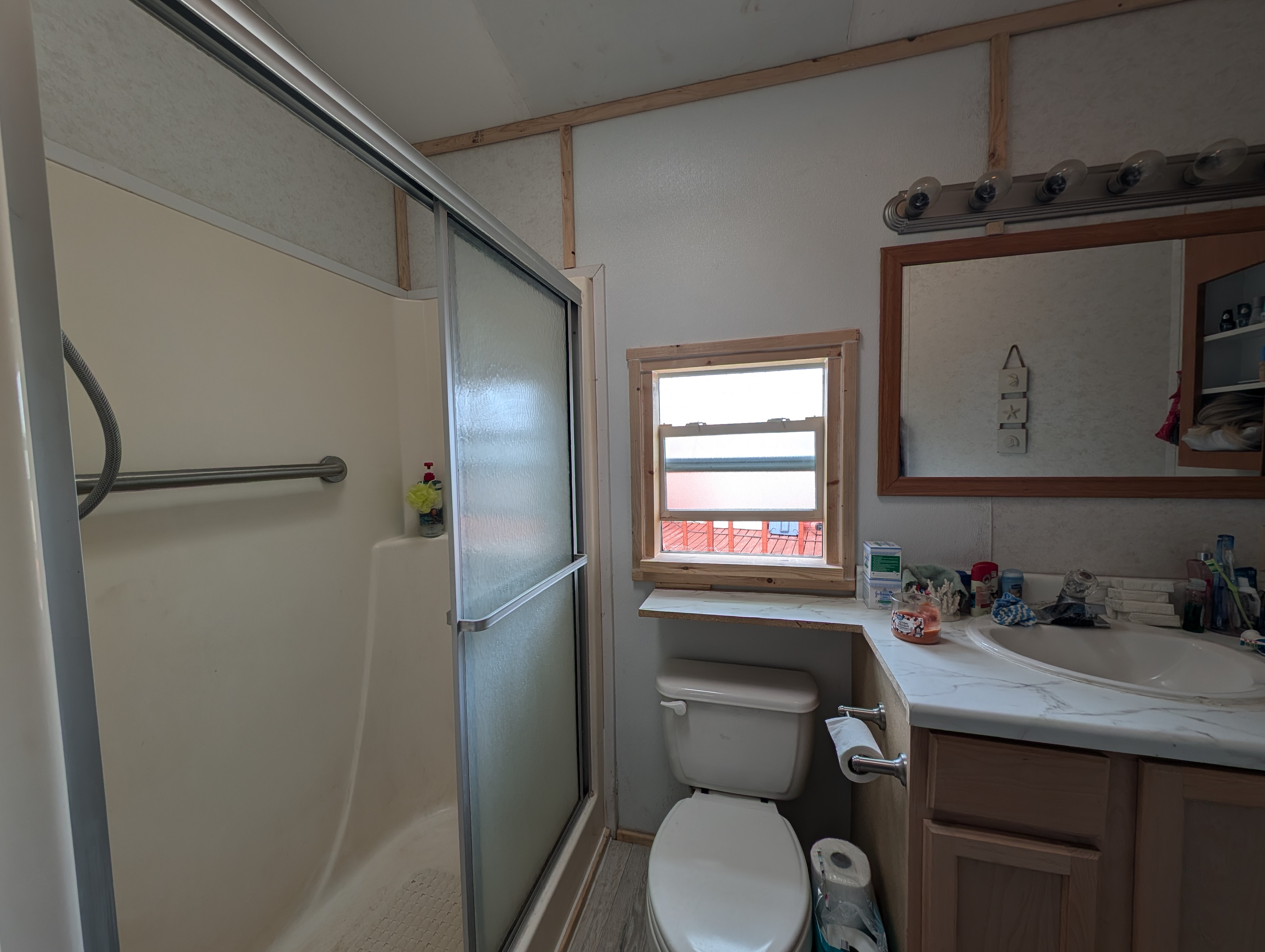 215 White Squirrel Circle, Ruskin, Florida 33570, 2 Bedrooms Bedrooms, ,1 BathroomBathrooms,All - Age Mobile Home,For Sale,White Squirrel Circle,4226