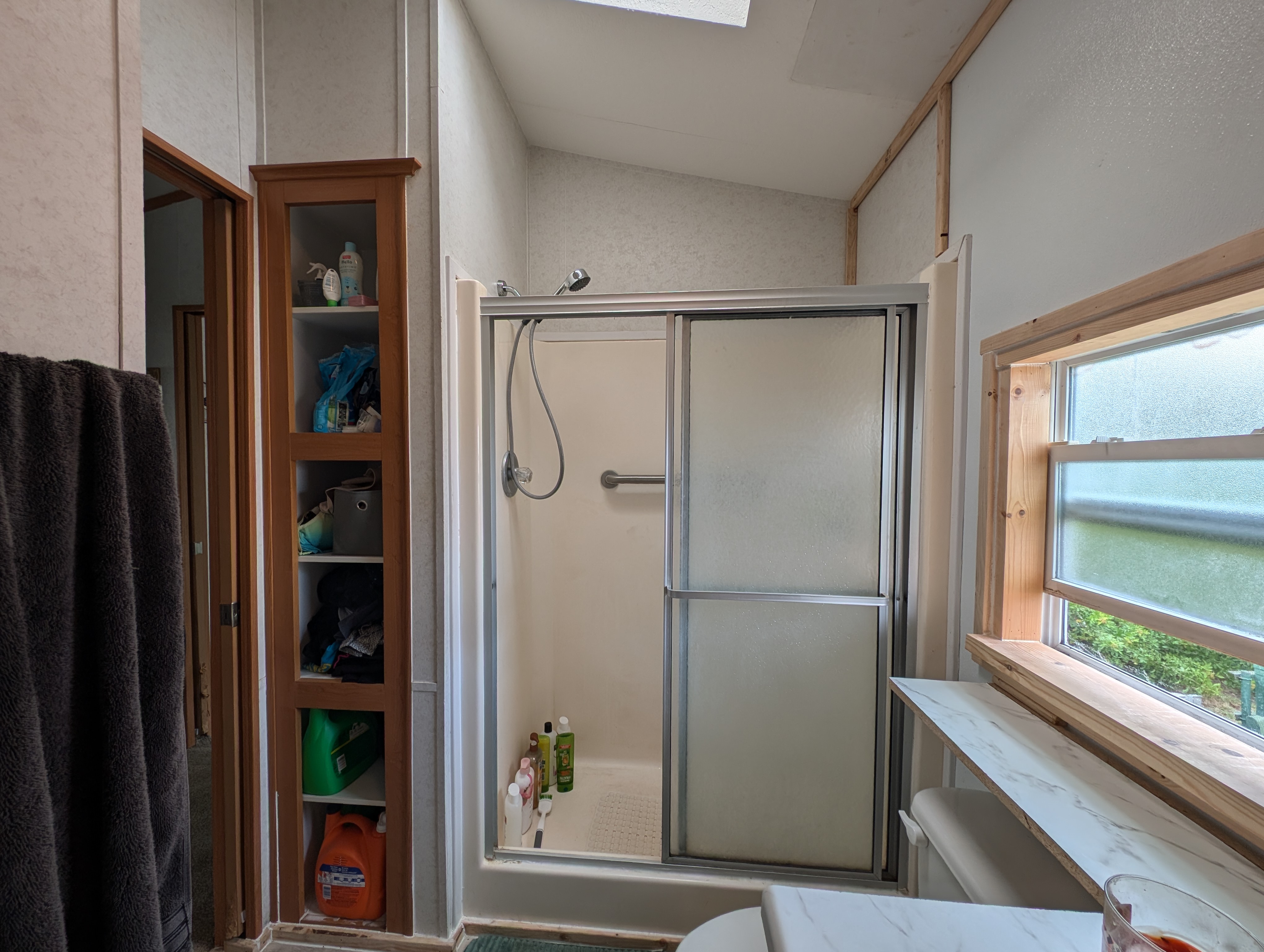 215 White Squirrel Circle, Ruskin, Florida 33570, 2 Bedrooms Bedrooms, ,1 BathroomBathrooms,All - Age Mobile Home,For Sale,White Squirrel Circle,4226