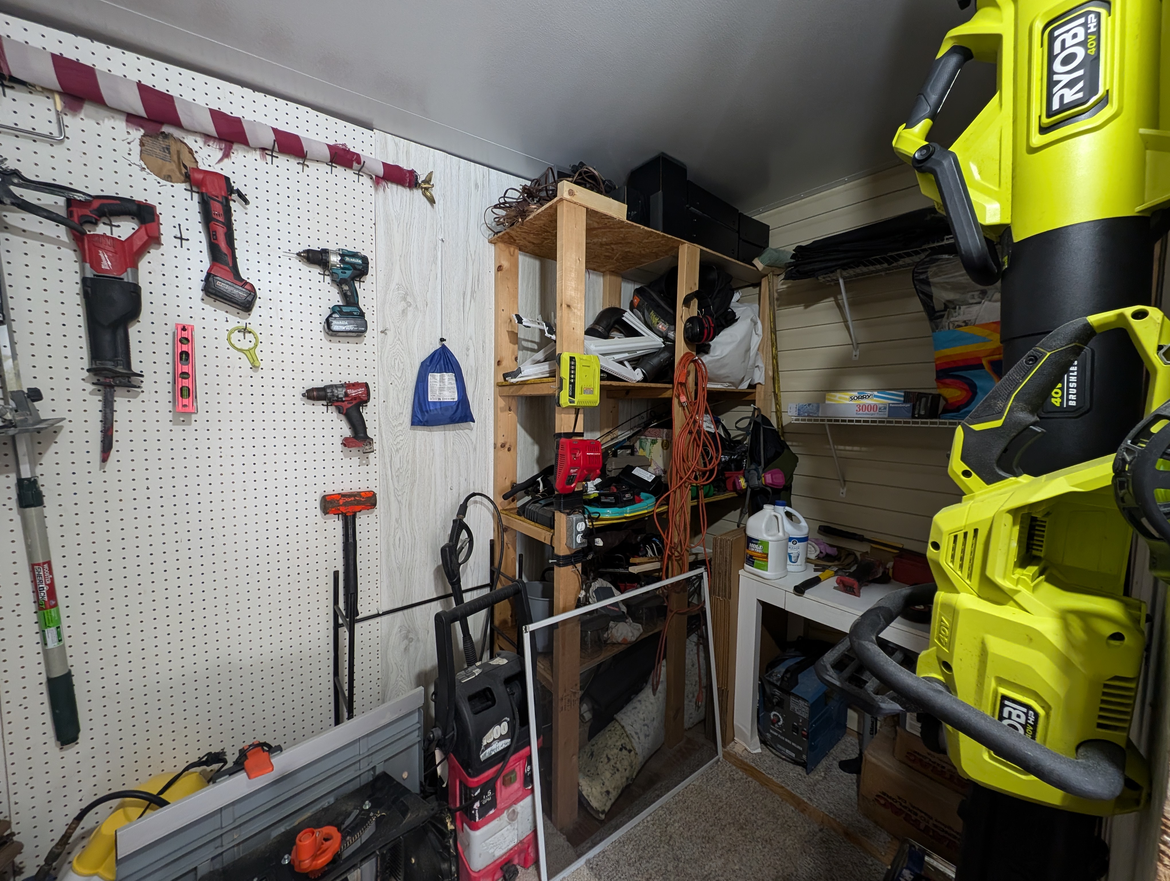 215 White Squirrel Circle, Ruskin, Florida 33570, 2 Bedrooms Bedrooms, ,1 BathroomBathrooms,All - Age Mobile Home,For Sale,White Squirrel Circle,4226