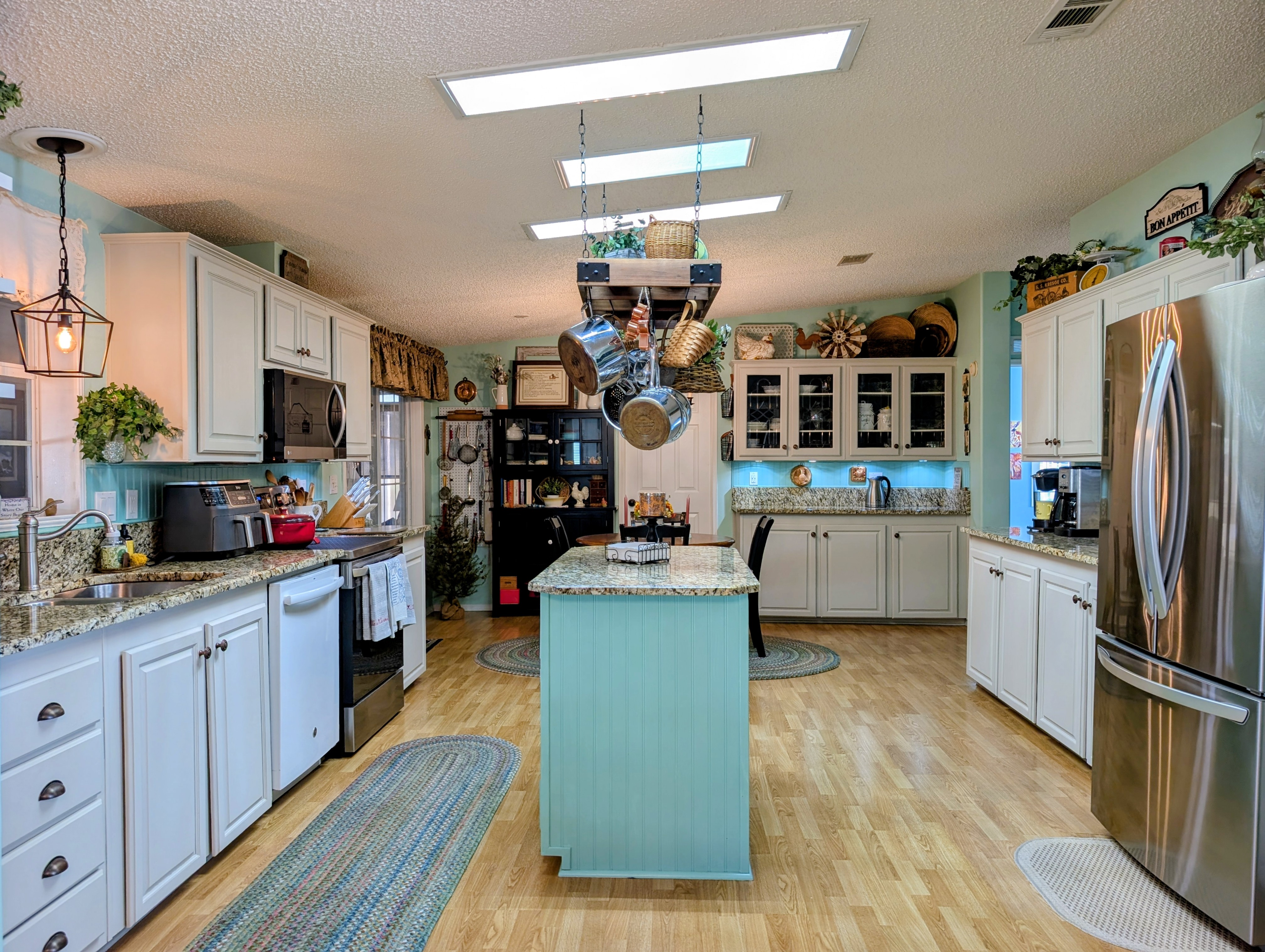 108 Tiger Lilly Drive, Parrish, Florida 34219, 2 Bedrooms Bedrooms, ,3 BathroomsBathrooms,55-Plus Mobile Home,For Sale,Tiger Lilly Drive,4228