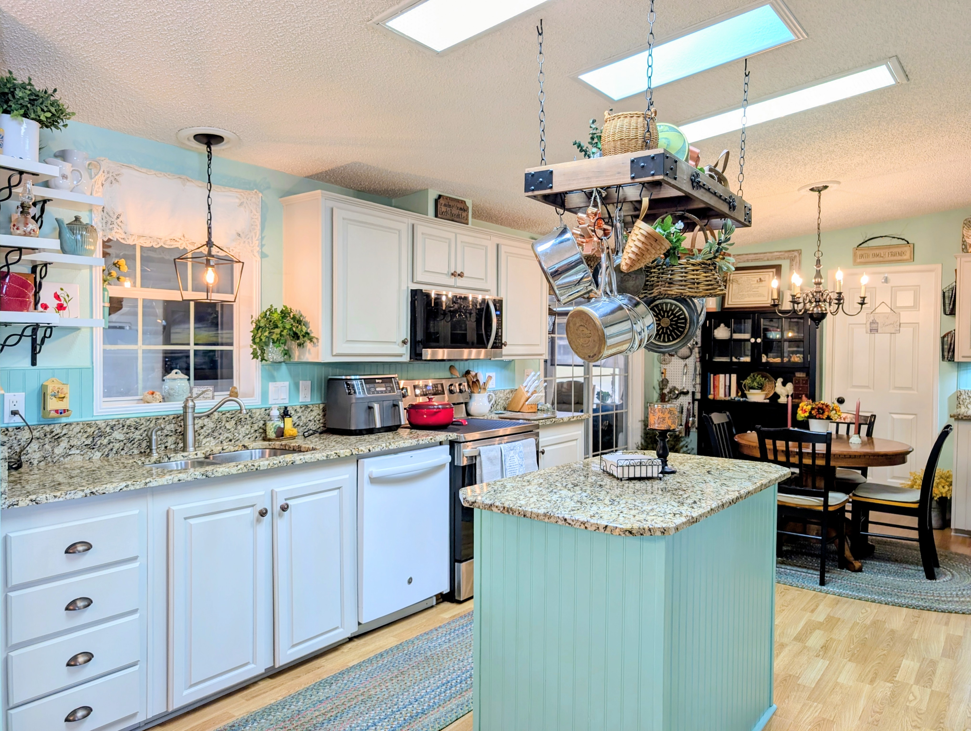 108 Tiger Lilly Drive, Parrish, Florida 34219, 2 Bedrooms Bedrooms, ,3 BathroomsBathrooms,55-Plus Mobile Home,For Sale,Tiger Lilly Drive,4228