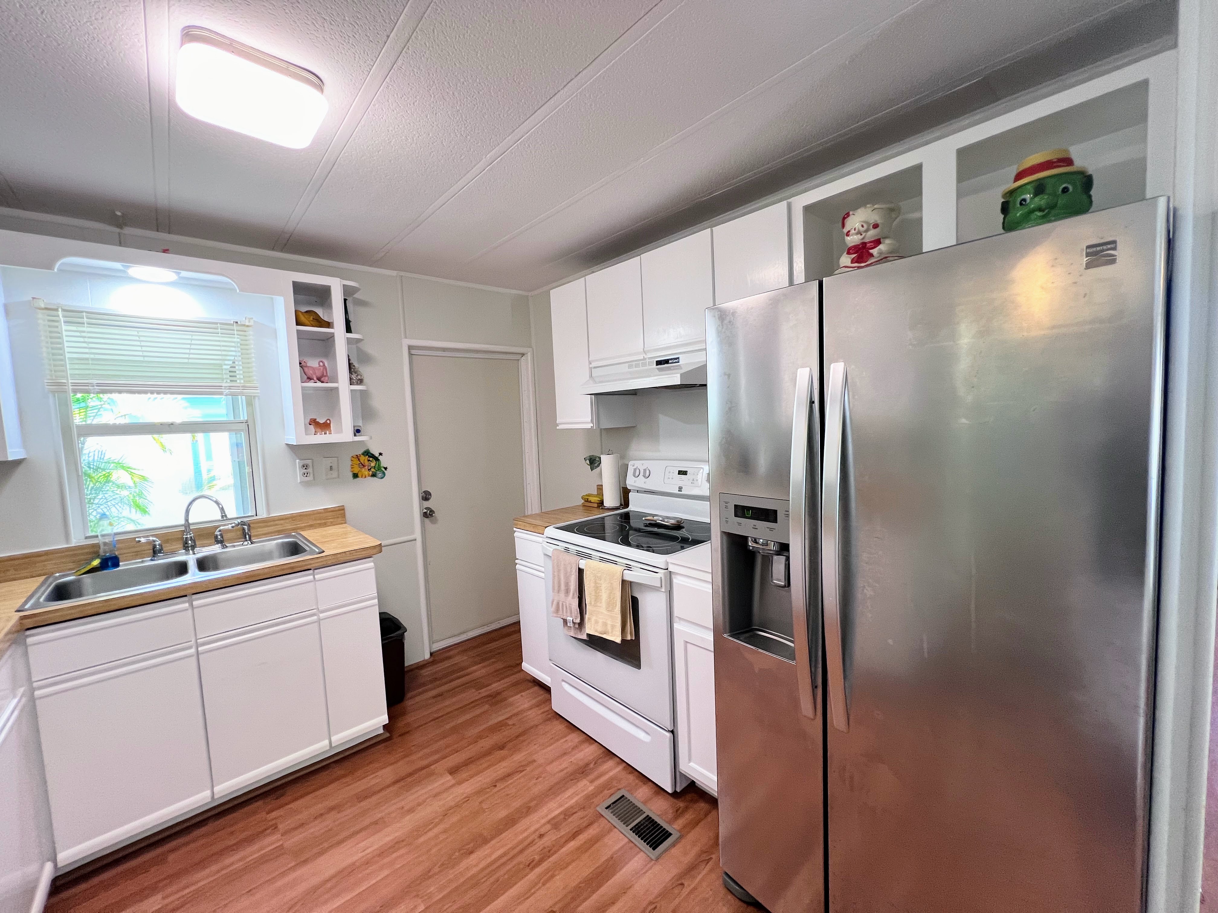 28 Deer Lane, Englewood, Florida 34223, 2 Bedrooms Bedrooms, ,2 BathroomsBathrooms,55-Plus Mobile Home,For Sale,Deer Lane,4232