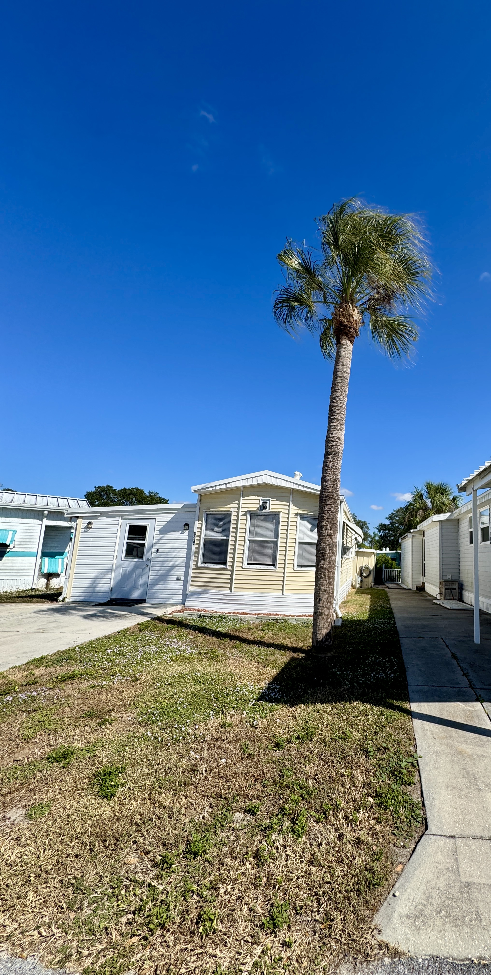 3837 Ali Ala Loop, Ruskin, Florida 33570, 1 Bedroom Bedrooms, ,1.5 BathroomsBathrooms,All - Age Mobile Home,For Sale,Ali Ala Loop,4239