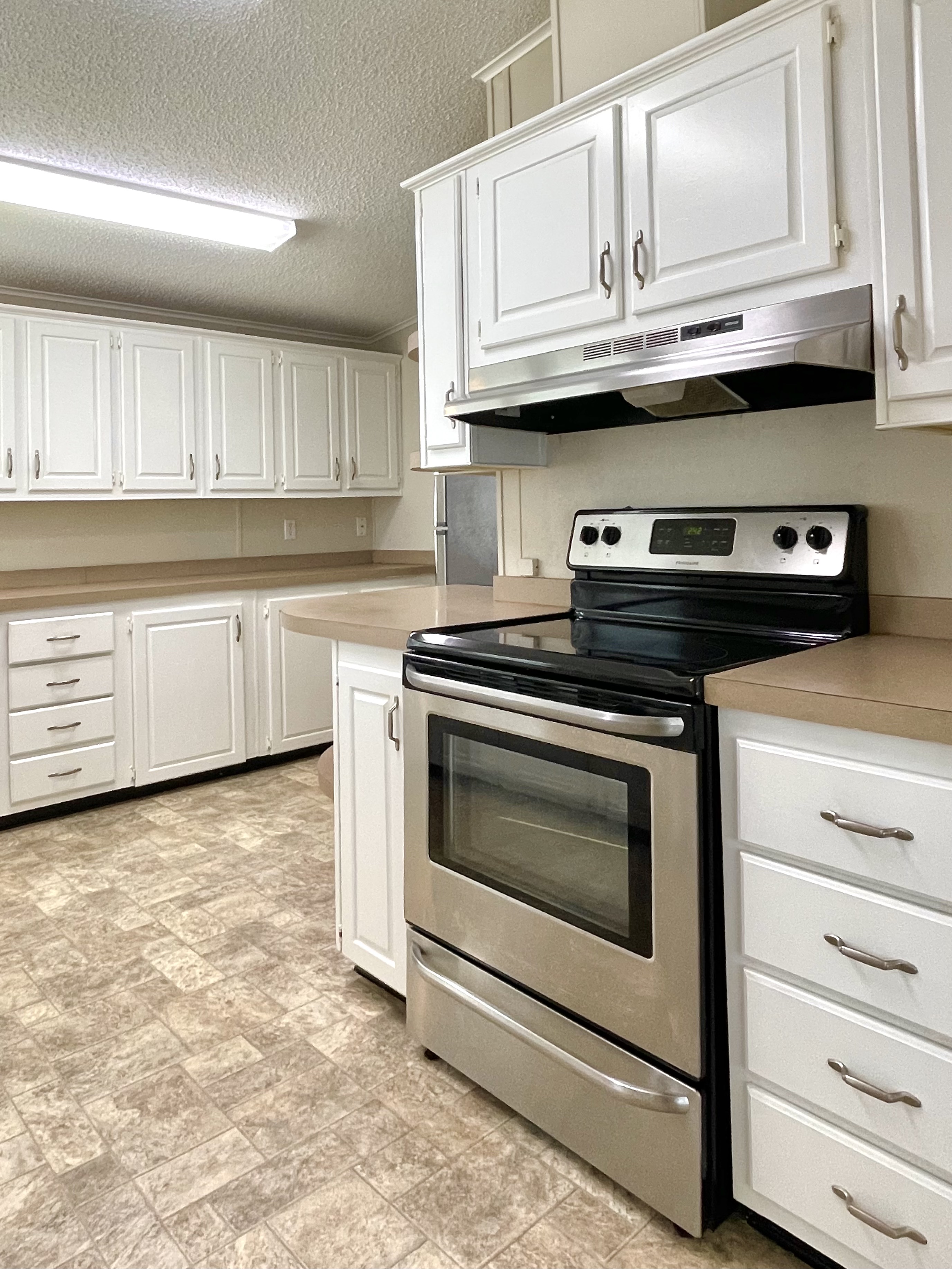 2609 86th Lane E, Palmetto, Florida 34221, 2 Bedrooms Bedrooms, ,2 BathroomsBathrooms,55-Plus Mobile Home,For Sale,86th Lane E,4245