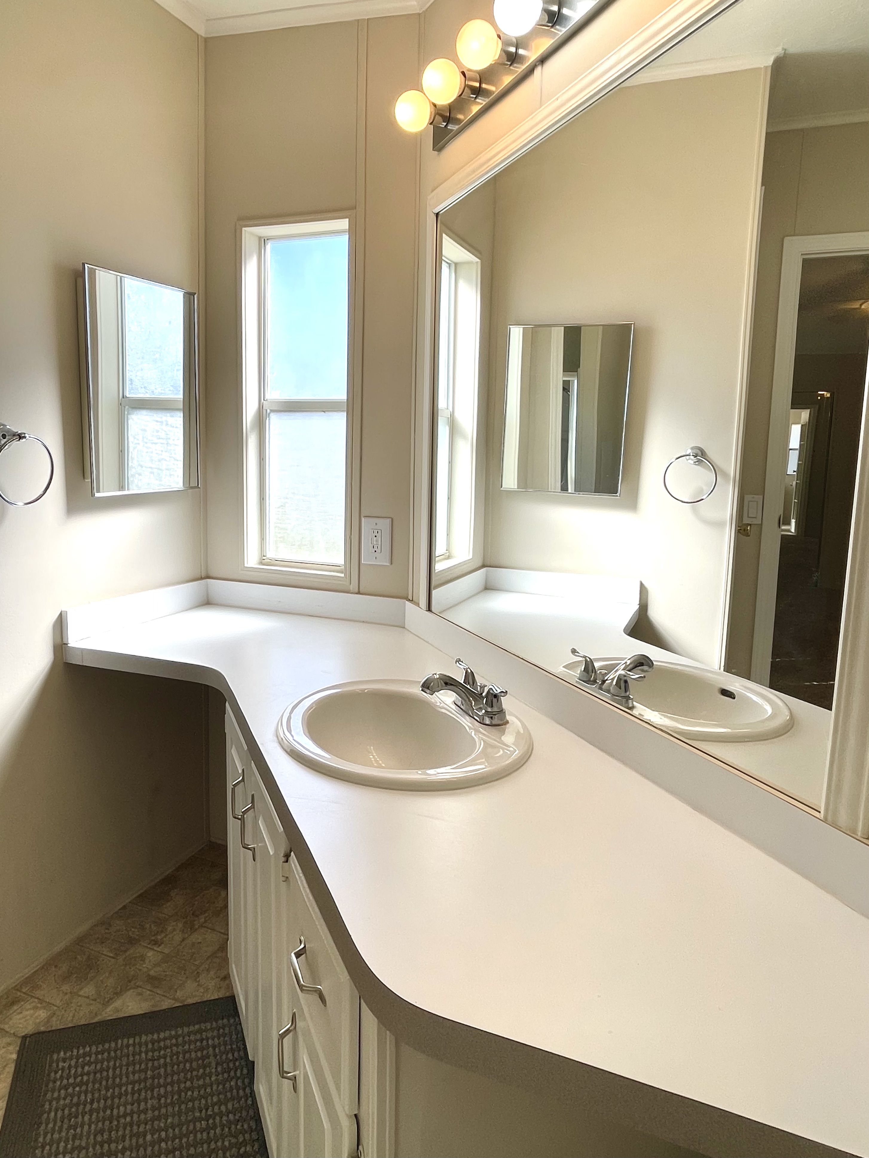 2609 86th Lane E, Palmetto, Florida 34221, 2 Bedrooms Bedrooms, ,2 BathroomsBathrooms,55-Plus Mobile Home,For Sale,86th Lane E,4245