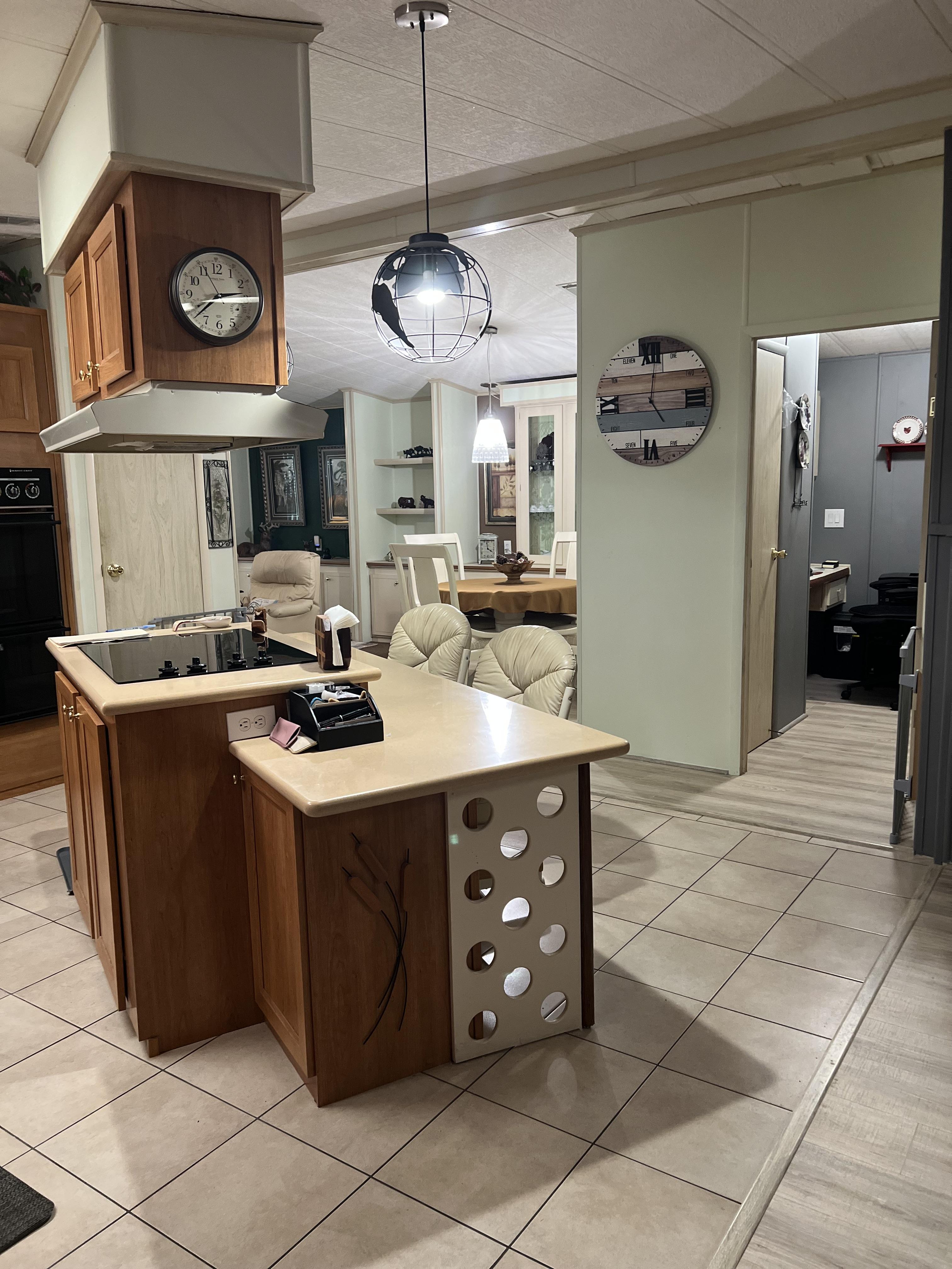 5700 Bayshore Rd, Lot 274, Palmetto, Florida 34221, 2 Bedrooms Bedrooms, ,2 BathroomsBathrooms,55-Plus Mobile Home,For Sale,Bayshore Rd, Lot 274,4248