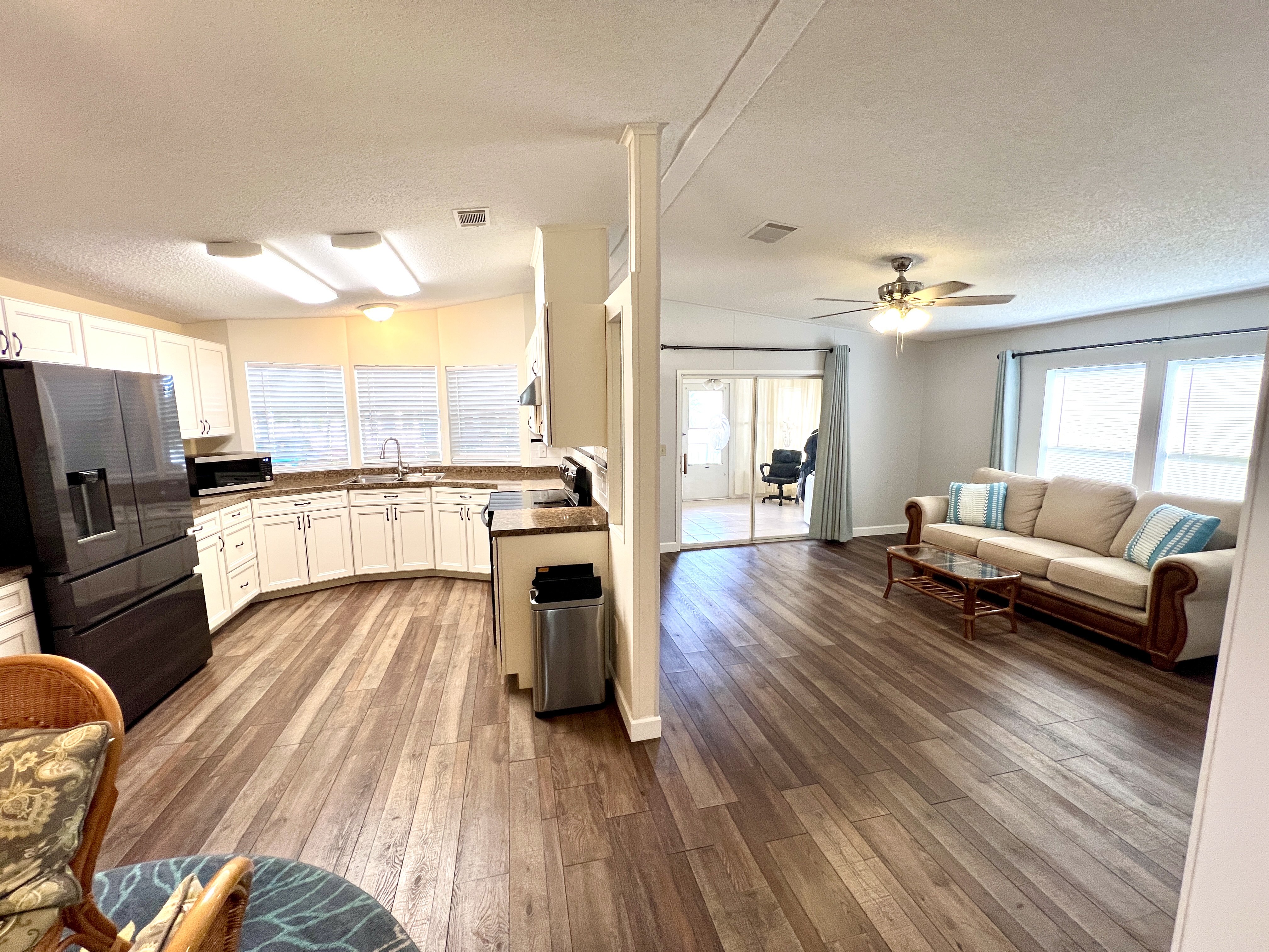 3605 Asbury Drive, Parrish, Florida 34219, 2 Bedrooms Bedrooms, ,2 BathroomsBathrooms,55-Plus Mobile Home,For Sale,Asbury Drive,4251
