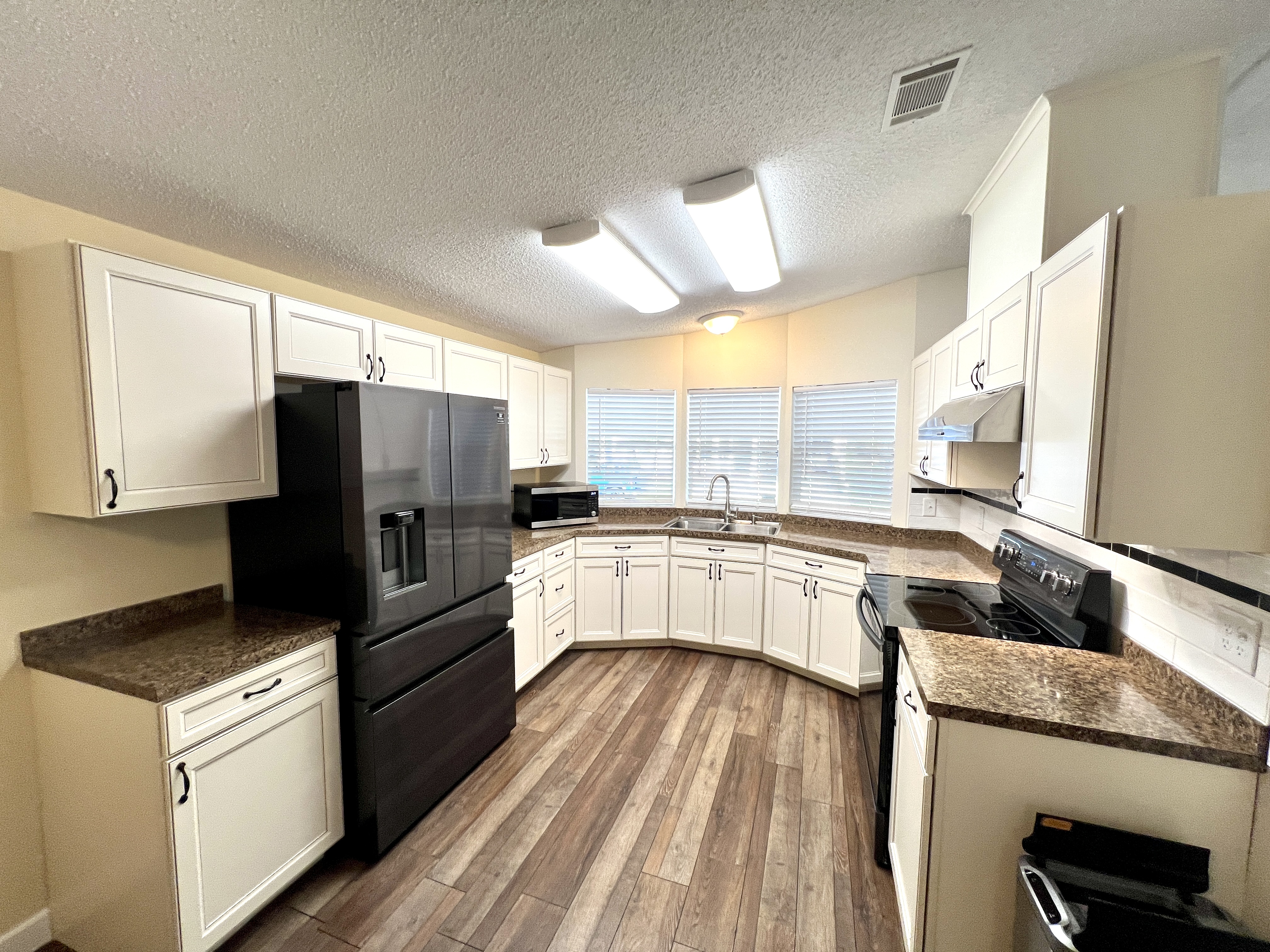 3605 Asbury Drive, Parrish, Florida 34219, 2 Bedrooms Bedrooms, ,2 BathroomsBathrooms,55-Plus Mobile Home,For Sale,Asbury Drive,4251