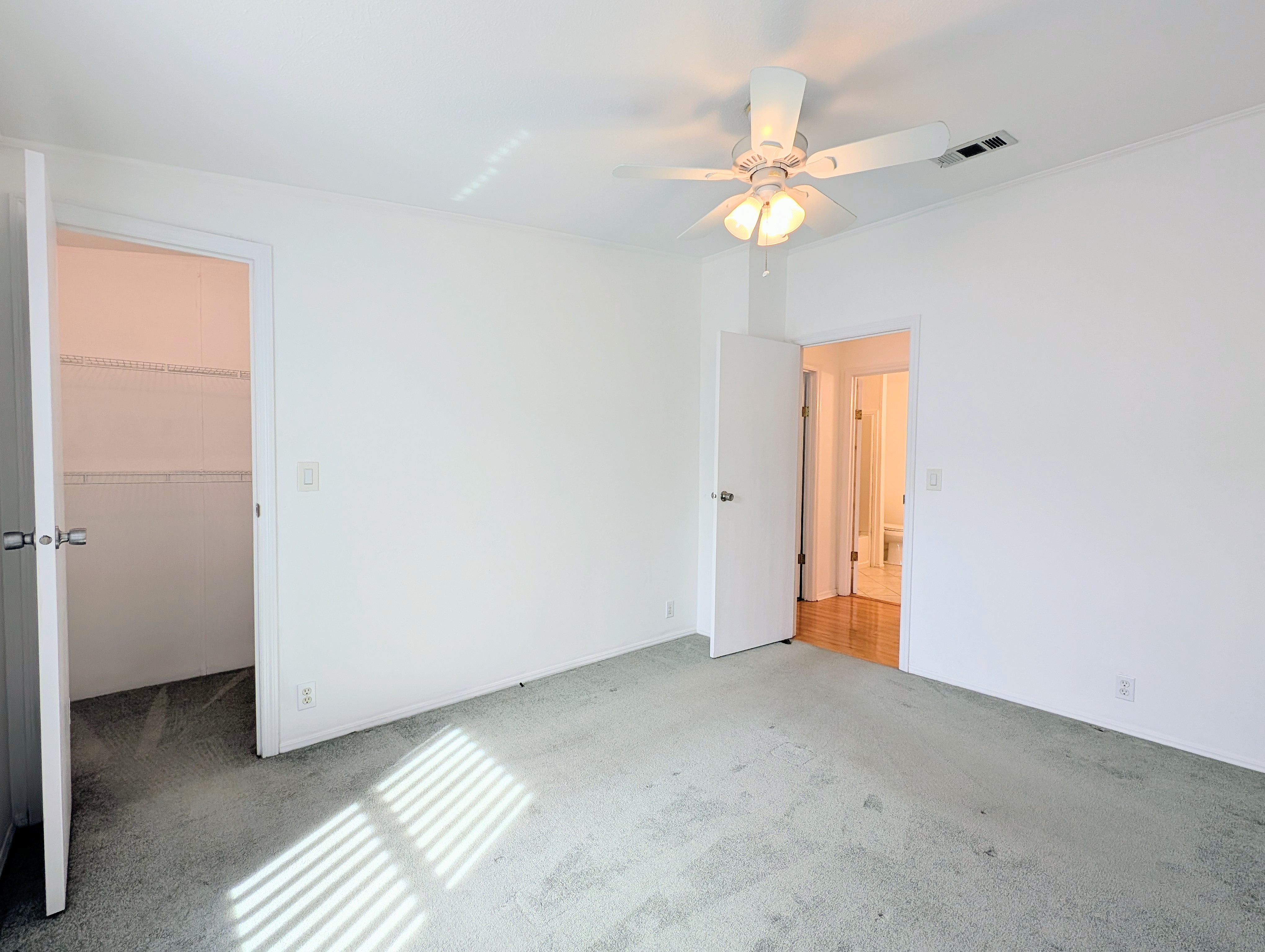 136 Begonia Terrace, Parrish, Florida 34219, 2 Bedrooms Bedrooms, ,2 BathroomsBathrooms,55-Plus Mobile Home,For Sale,Begonia Terrace,4254