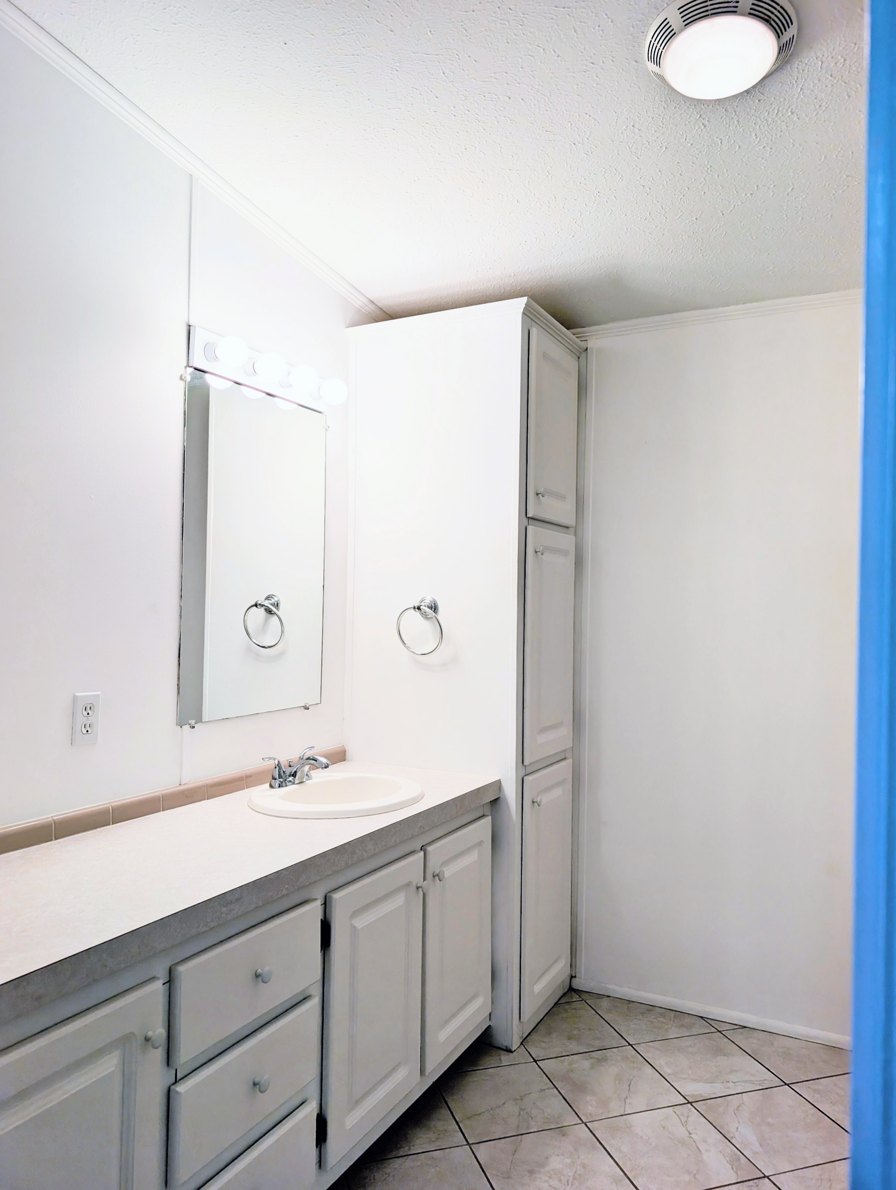 136 Begonia Terrace, Parrish, Florida 34219, 2 Bedrooms Bedrooms, ,2 BathroomsBathrooms,55-Plus Mobile Home,For Sale,Begonia Terrace,4254