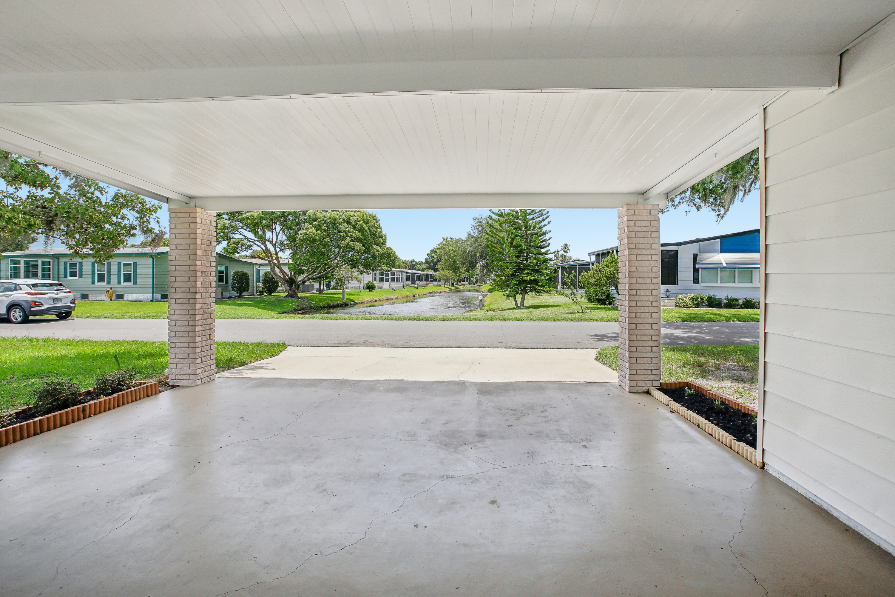 204 Meadow Brook Ln, Plant City, Florida 33563, 2 Bedrooms Bedrooms, ,2 BathroomsBathrooms,55-Plus Mobile Home,For Sale,Meadow Brook Ln,4255