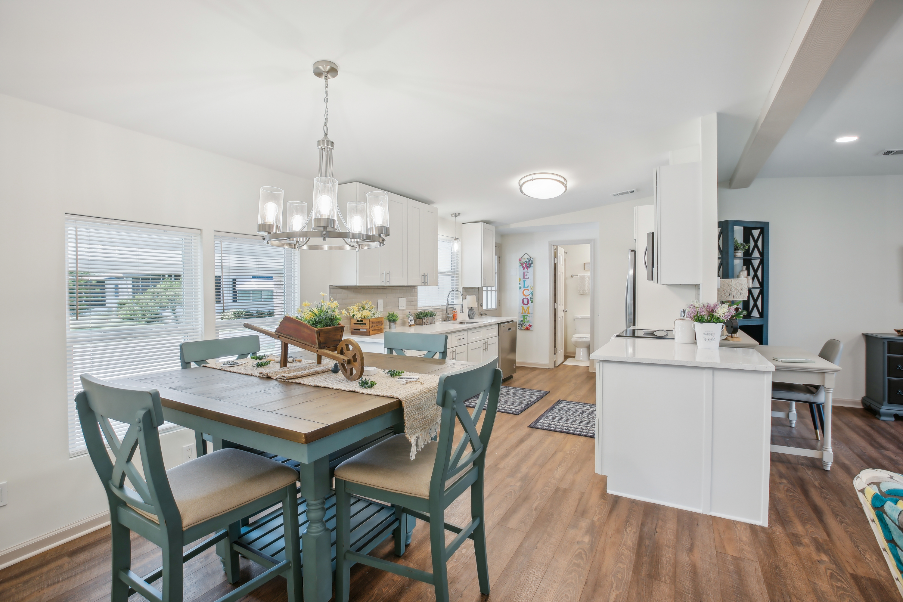 204 Meadow Brook Ln, Plant City, Florida 33563, 2 Bedrooms Bedrooms, ,2 BathroomsBathrooms,55-Plus Mobile Home,For Sale,Meadow Brook Ln,4255