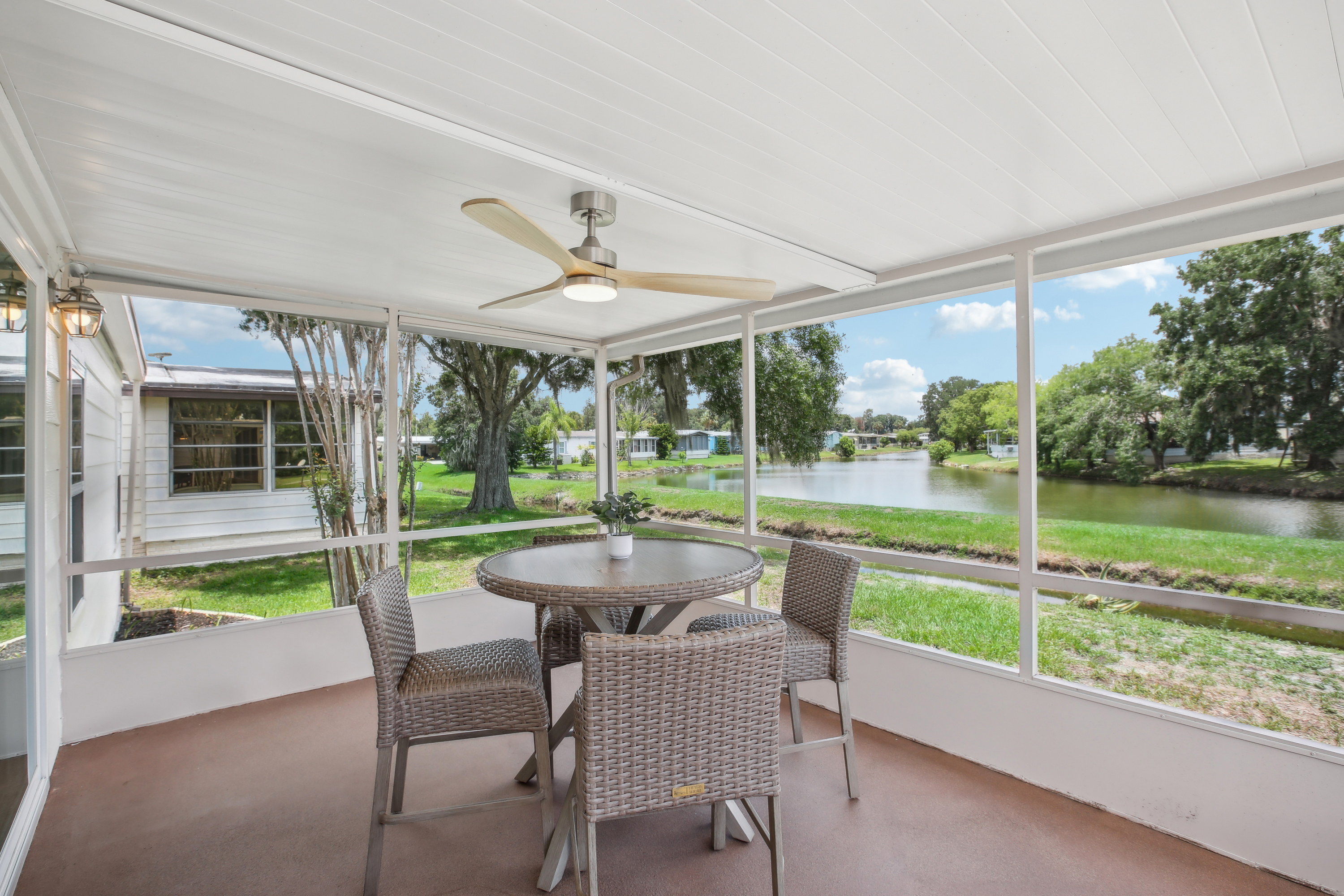 204 Meadow Brook Ln, Plant City, Florida 33563, 2 Bedrooms Bedrooms, ,2 BathroomsBathrooms,55-Plus Mobile Home,For Sale,Meadow Brook Ln,4255