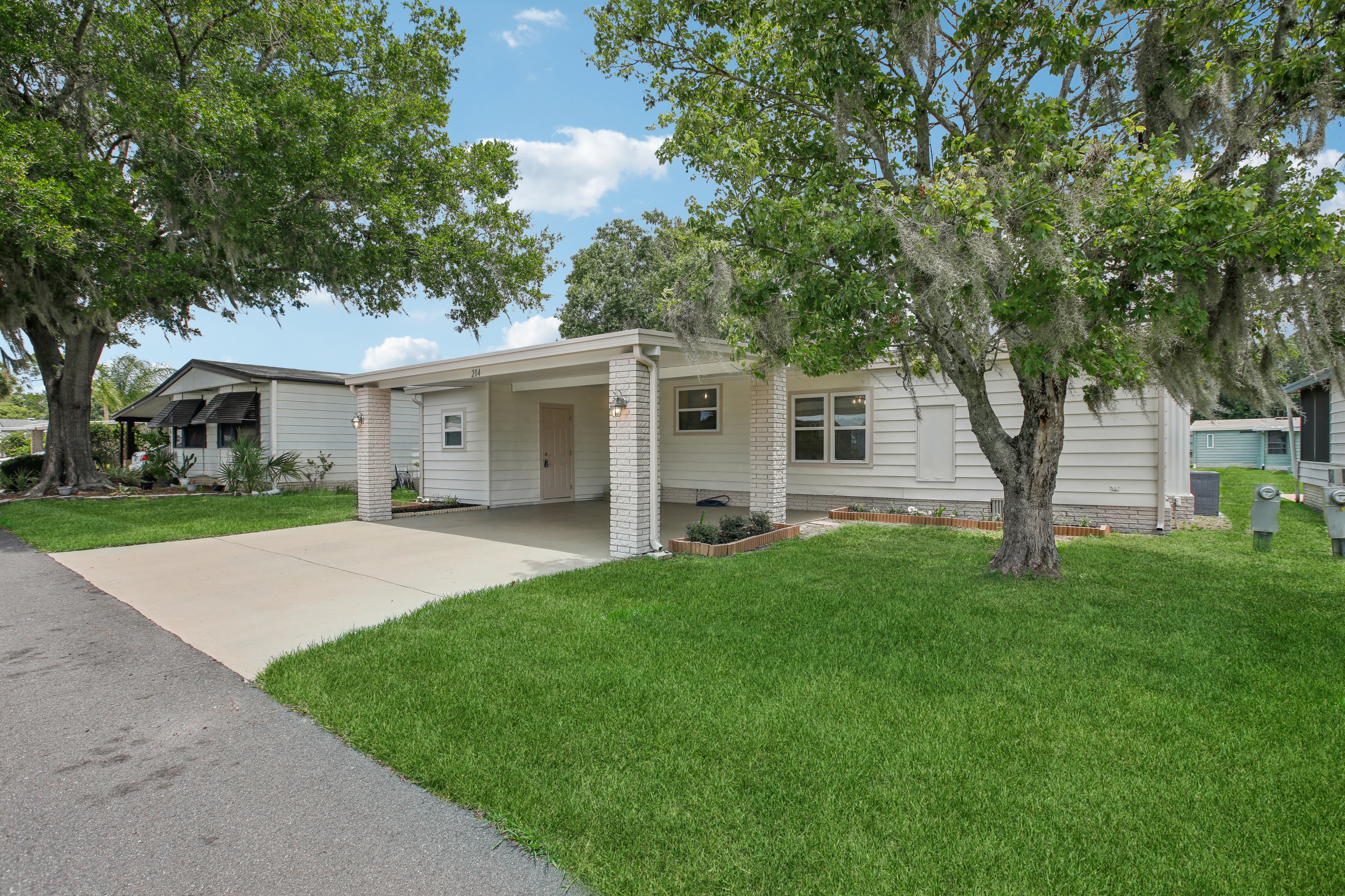 204 Meadow Brook Ln, Plant City, Florida 33563, 2 Bedrooms Bedrooms, ,2 BathroomsBathrooms,55-Plus Mobile Home,For Sale,Meadow Brook Ln,4255