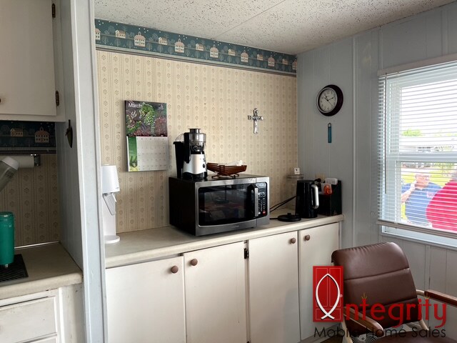 174 Jeff St, Lakeland, Florida 33815, 2 Bedrooms Bedrooms, ,1 BathroomBathrooms,55-Plus Mobile Home,For Sale,Jeff St,4257