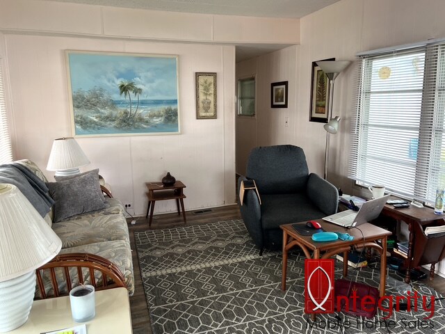 174 Jeff St, Lakeland, Florida 33815, 2 Bedrooms Bedrooms, ,1 BathroomBathrooms,55-Plus Mobile Home,For Sale,Jeff St,4257