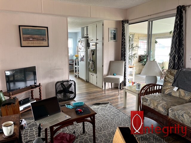 174 Jeff St, Lakeland, Florida 33815, 2 Bedrooms Bedrooms, ,1 BathroomBathrooms,55-Plus Mobile Home,For Sale,Jeff St,4257