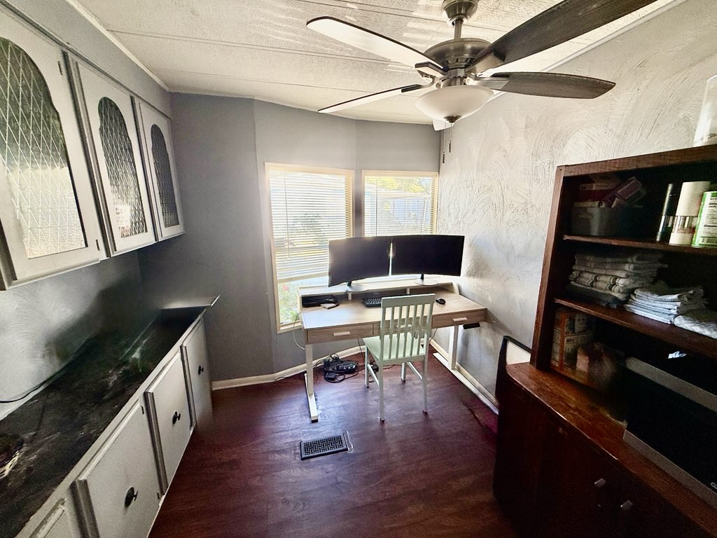 7501 142nd Avenue N, Lot 571, Largo, Florida 33771, 3 Bedrooms Bedrooms, ,2 BathroomsBathrooms,All - Age Mobile Home,For Sale,142nd Avenue N, Lot 571,4261