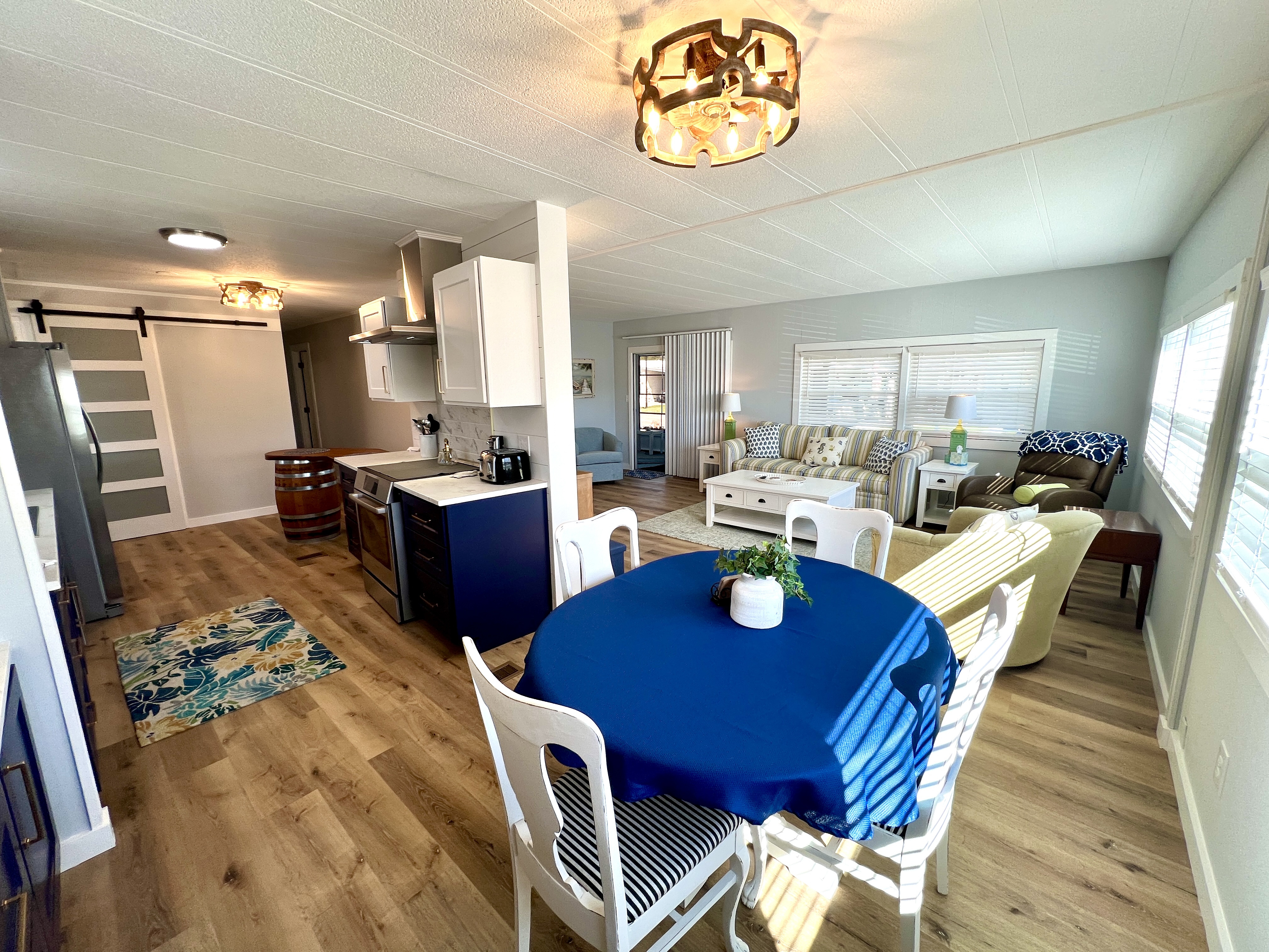 484 Flamingo Lane, Ellenton, Florida 34222, 2 Bedrooms Bedrooms, ,2 BathroomsBathrooms,55-Plus Mobile Home,For Rent,Flamingo Lane,4262