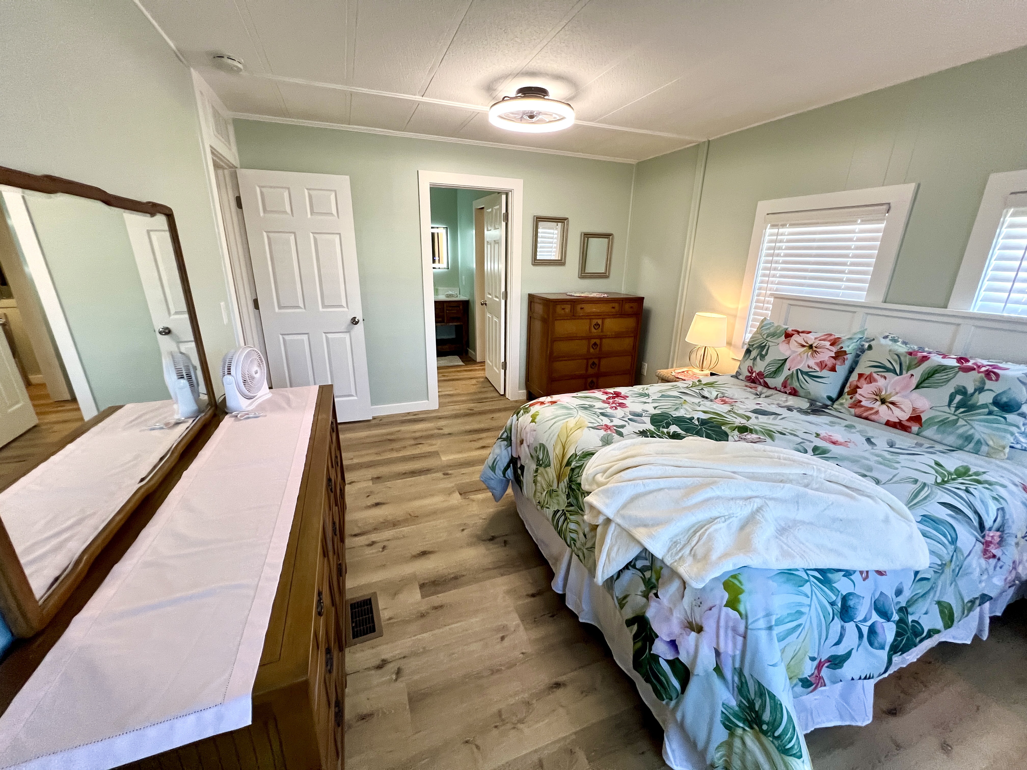 484 Flamingo Lane, Ellenton, Florida 34222, 2 Bedrooms Bedrooms, ,2 BathroomsBathrooms,55-Plus Mobile Home,For Rent,Flamingo Lane,4262