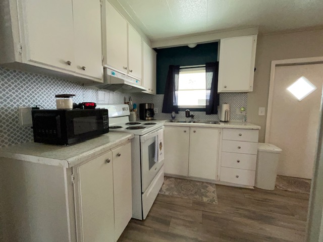 2419 Gulf to Bay Blvd, Lot 207, Clearwater, Florida 33765, 2 Bedrooms Bedrooms, ,2 BathroomsBathrooms,55-Plus Mobile Home,For Sale,Gulf to Bay Blvd, Lot 207,4264