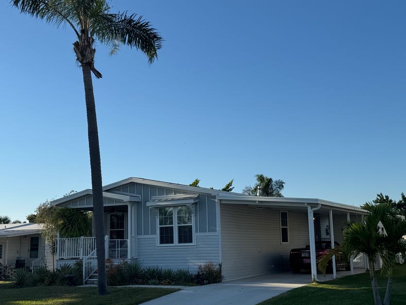 7908 Lakeshore Drive, Ellenton, Florida 34222, 3 Bedrooms Bedrooms, ,2 BathroomsBathrooms,55-Plus Mobile Home,For Sale,Lakeshore Drive,4266