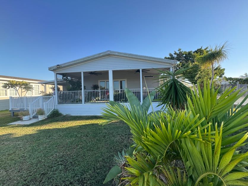 7908 Lakeshore Drive, Ellenton, Florida 34222, 3 Bedrooms Bedrooms, ,2 BathroomsBathrooms,55-Plus Mobile Home,For Sale,Lakeshore Drive,4266