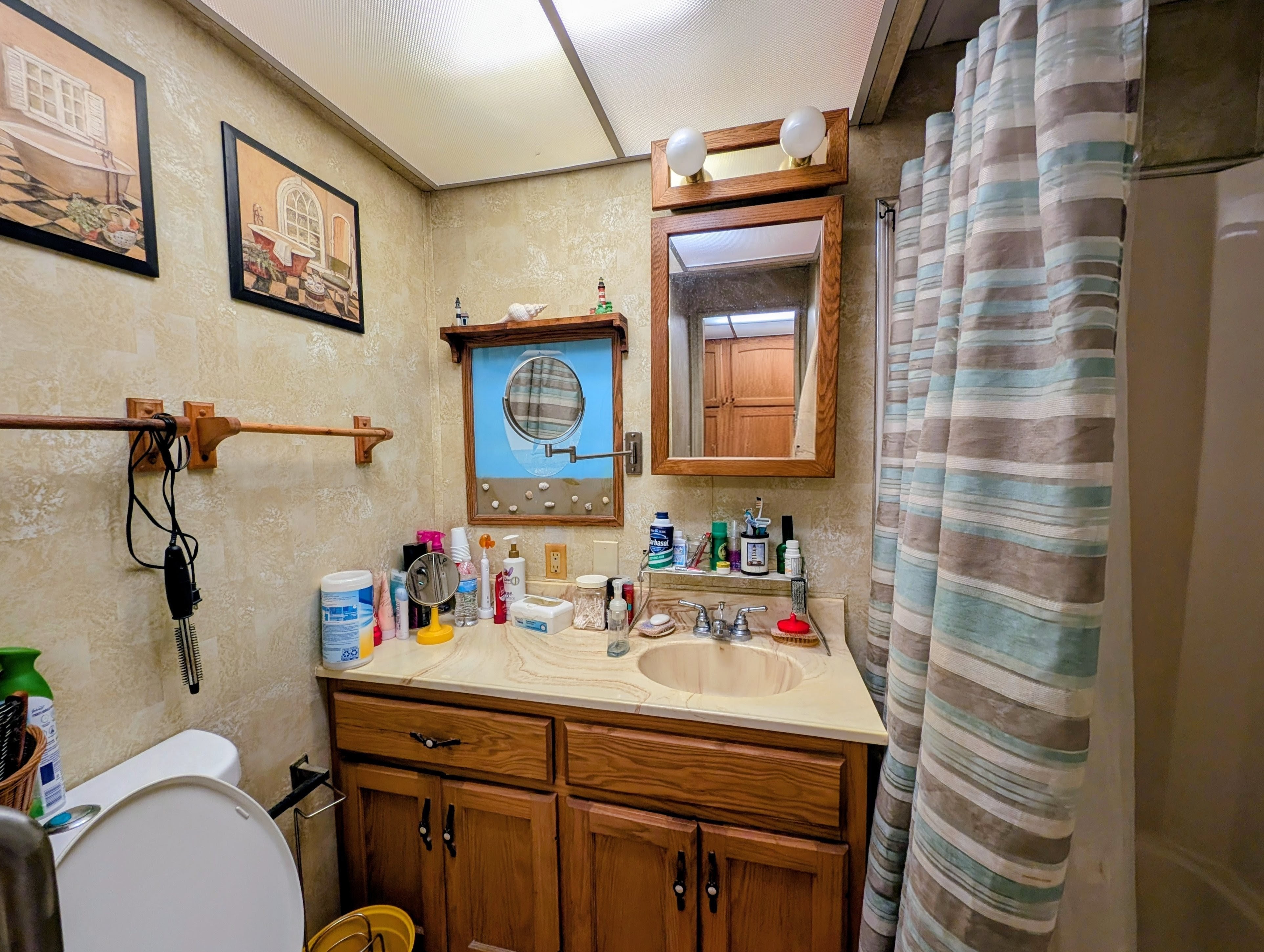 5017 Buccaneer Bay Court, Ruskin, Florida 33570, 2 Bedrooms Bedrooms, ,1 BathroomBathrooms,55-Plus Mobile Home,For Sale,Buccaneer Bay Court,4276