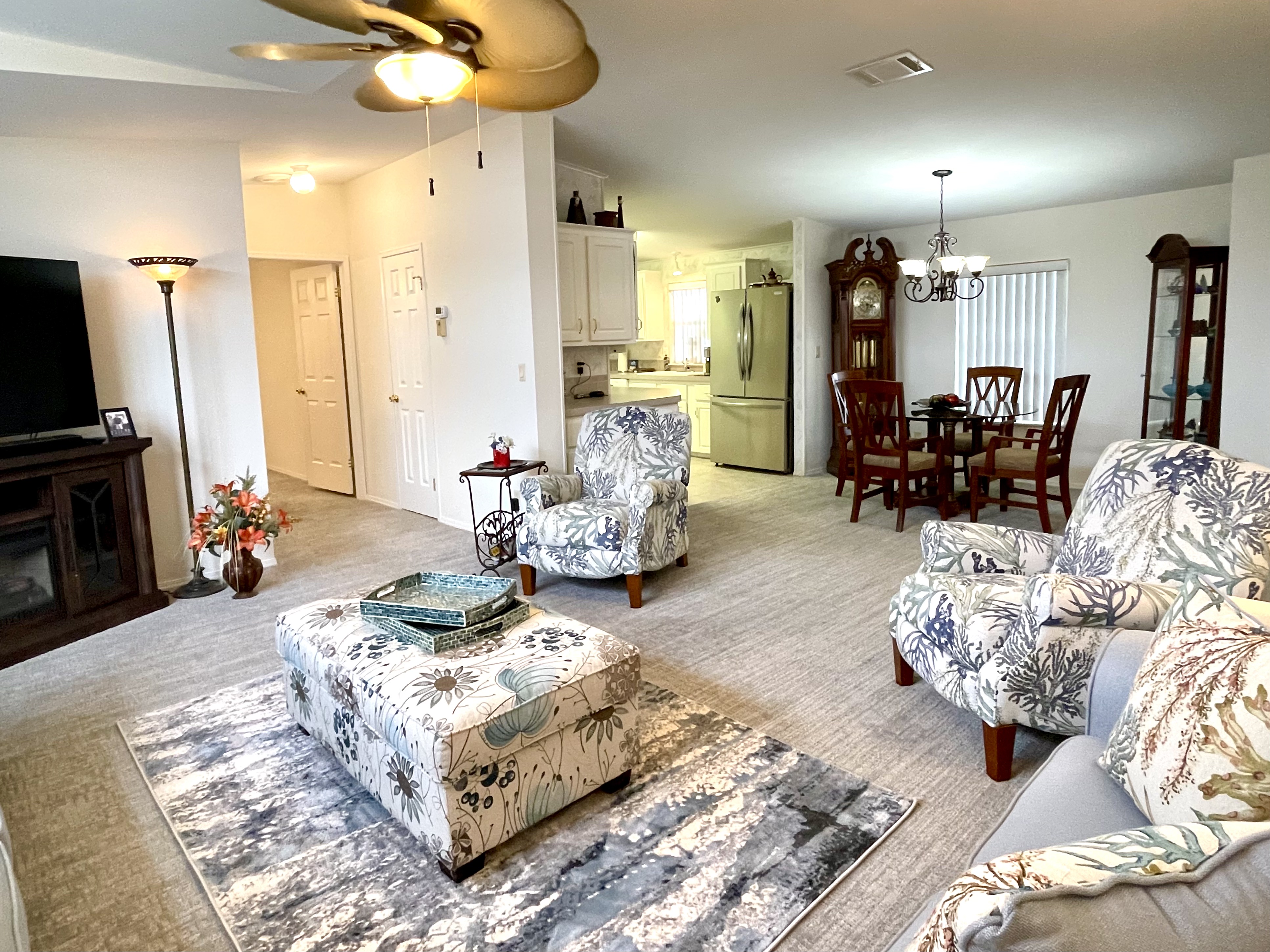 8604 26th Drive E, Palmetto, Florida 34221, 2 Bedrooms Bedrooms, ,2 BathroomsBathrooms,55-Plus Mobile Home,For Sale,26th Drive E,4280