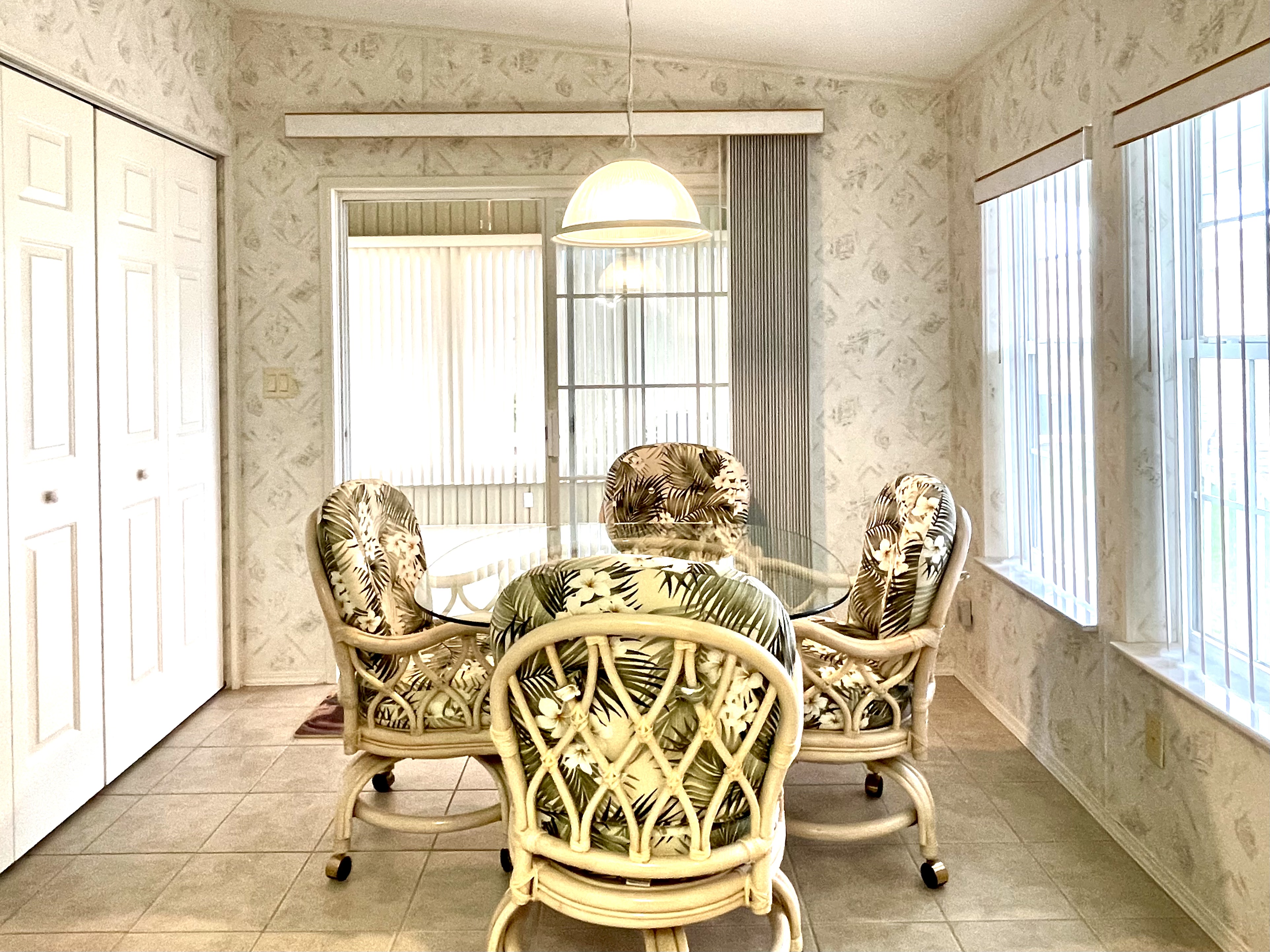 8604 26th Drive E, Palmetto, Florida 34221, 2 Bedrooms Bedrooms, ,2 BathroomsBathrooms,55-Plus Mobile Home,For Sale,26th Drive E,4280