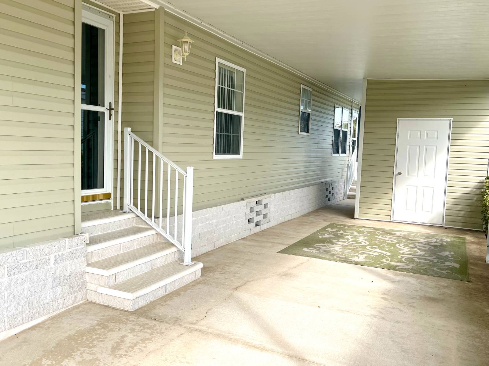 8604 26th Drive E, Palmetto, Florida 34221, 2 Bedrooms Bedrooms, ,2 BathroomsBathrooms,55-Plus Mobile Home,For Sale,26th Drive E,4280