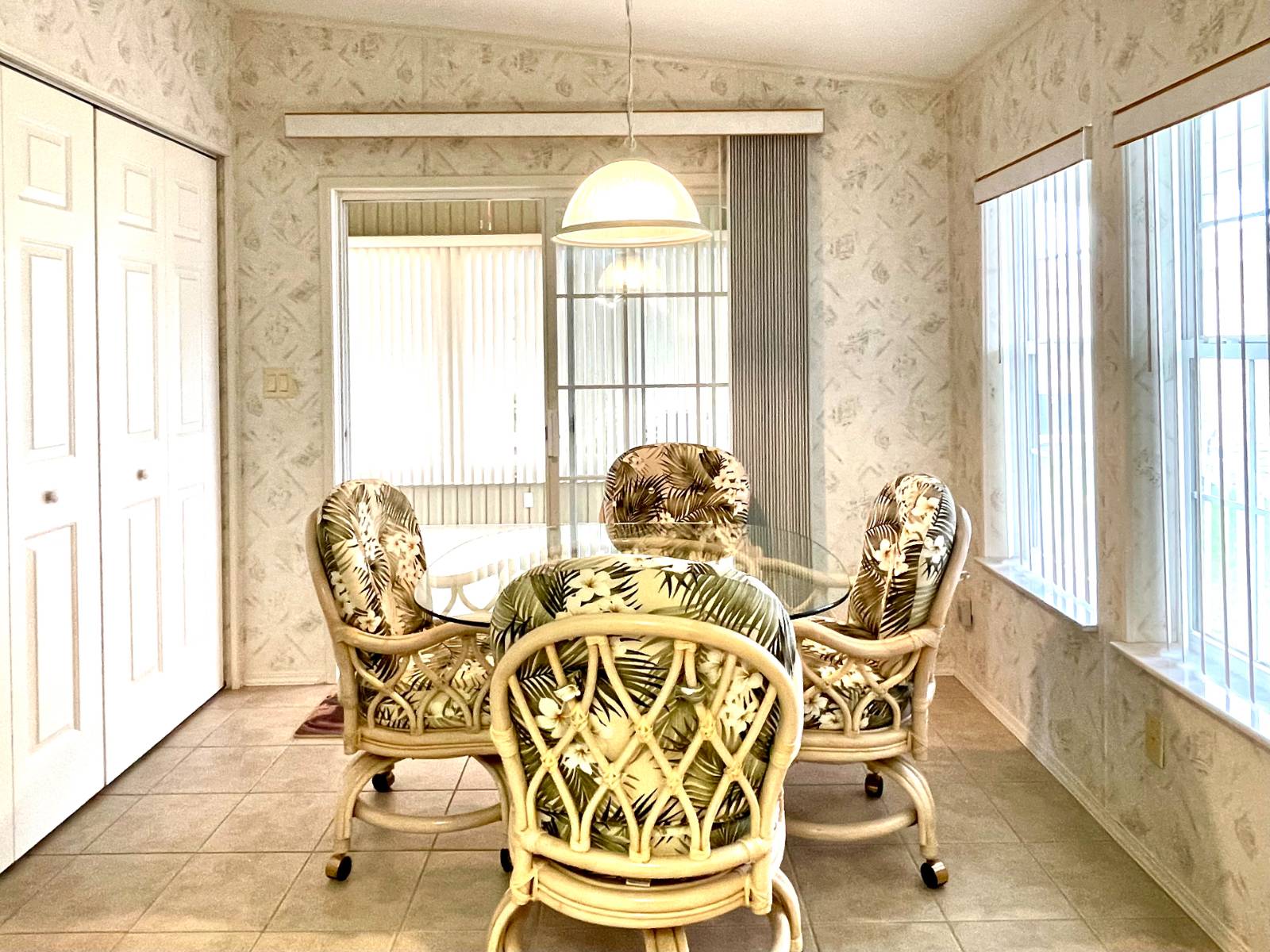 8604 26th Drive E, Palmetto, Florida 34221, 2 Bedrooms Bedrooms, ,2 BathroomsBathrooms,55-Plus Mobile Home,For Sale,26th Drive E,4280